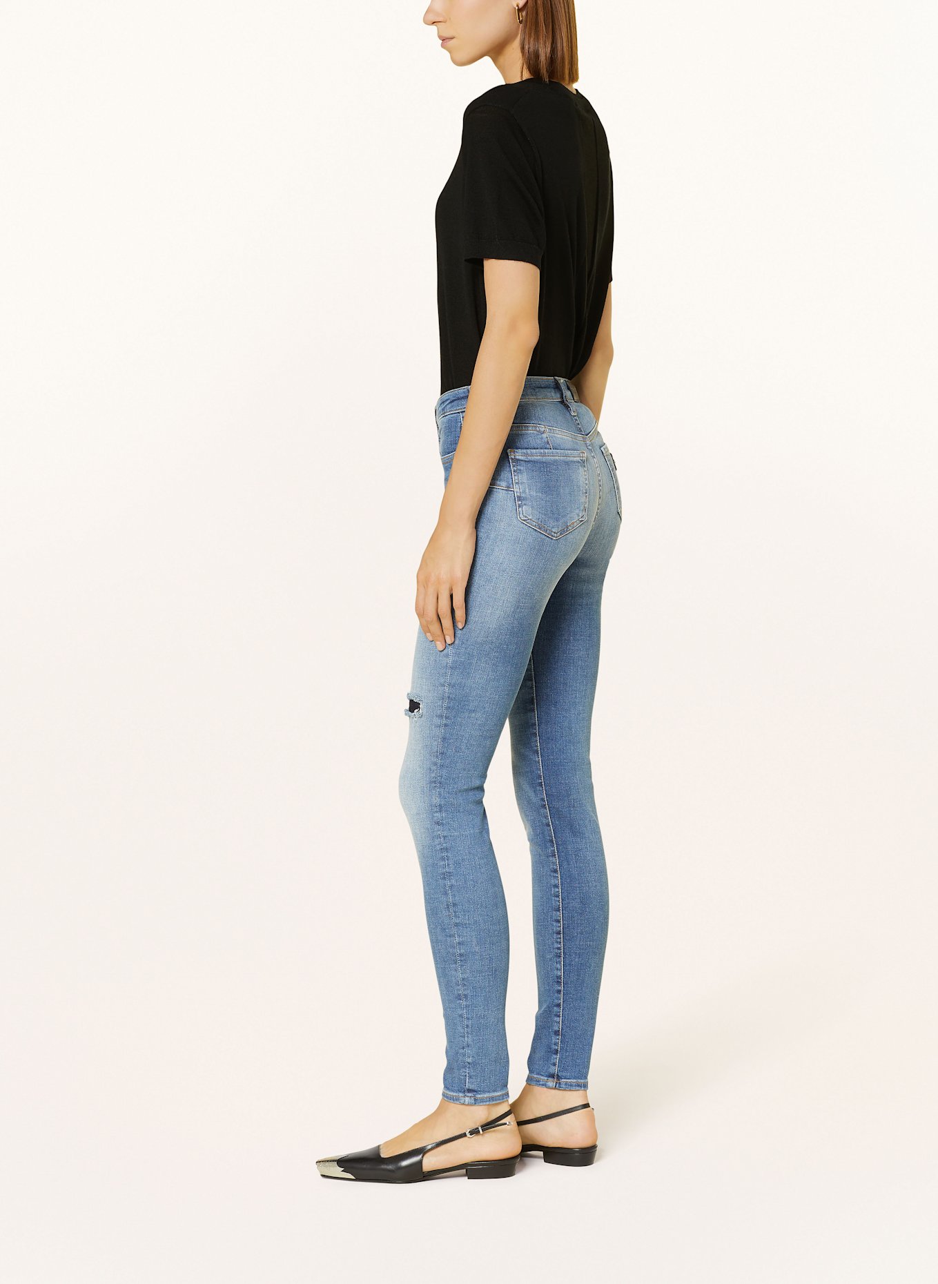 ARMANI EXCHANGE Skinny jeans: 1500 INDIGO DENIM