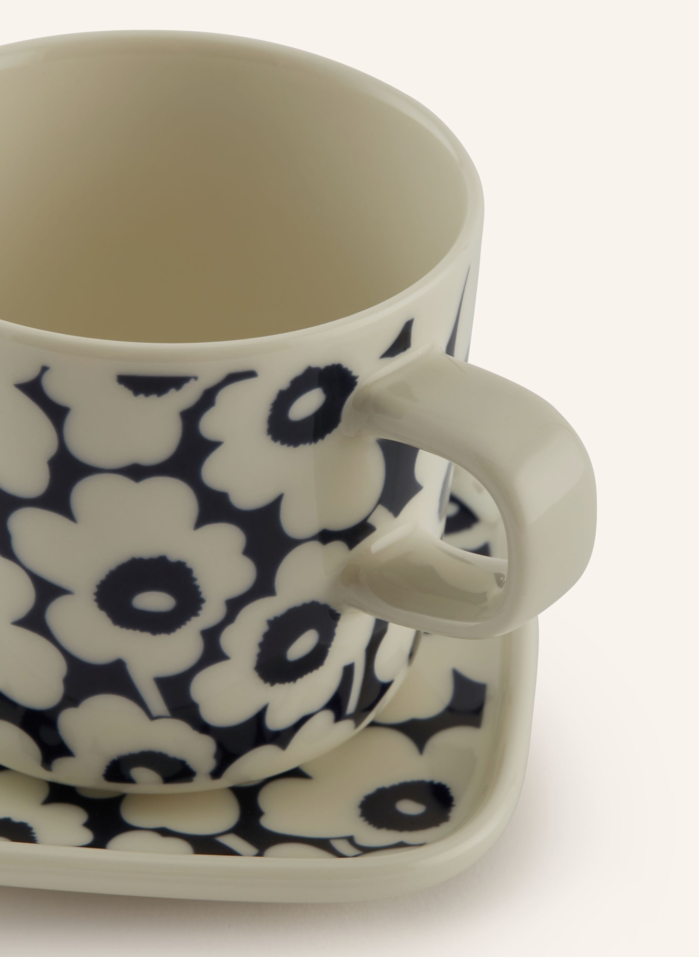 marimekko 4-tlg. Geschirr-Set OIVA /PIKKUINEN UNIKKO: CREME / DUNKELBLAU