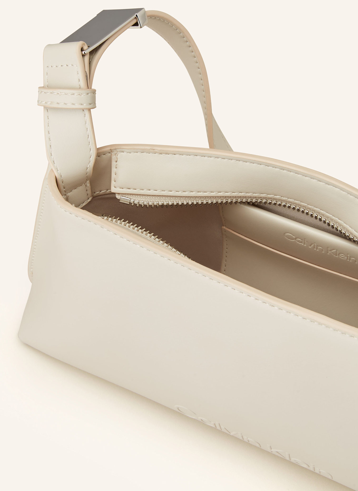 Calvin Klein Schultertasche, Farbe: ECRU (Bild 3)