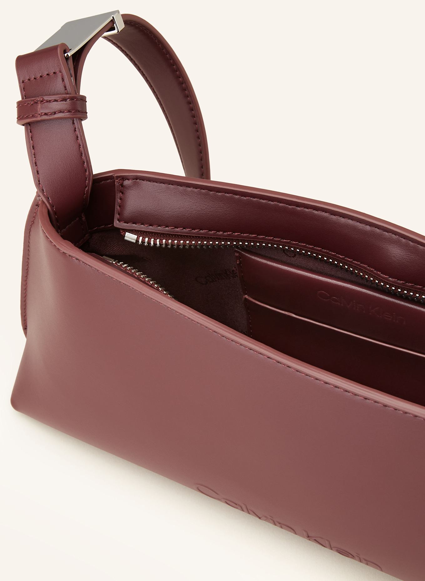 Calvin Klein Schultertasche, Farbe: DUNKELROT (Bild 3)