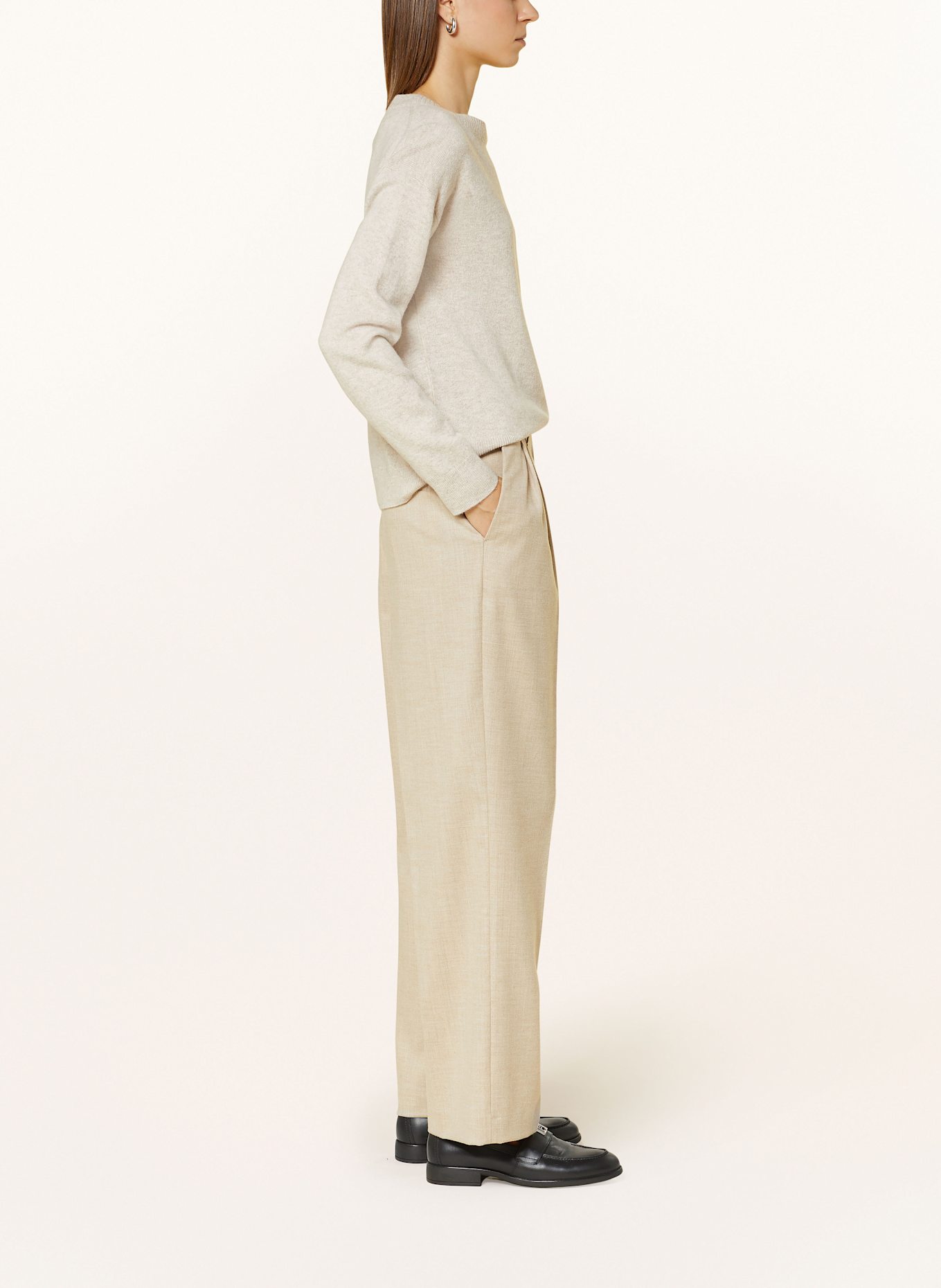 TOMMY HILFIGER Trousers: BEIGE