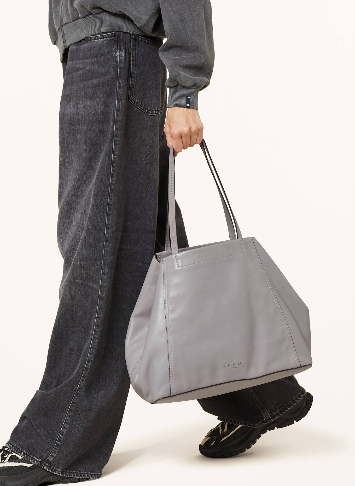 LIEBESKIND Shopper CHUDY L mit Pouch, Farbe: GRAU (Bild 4)