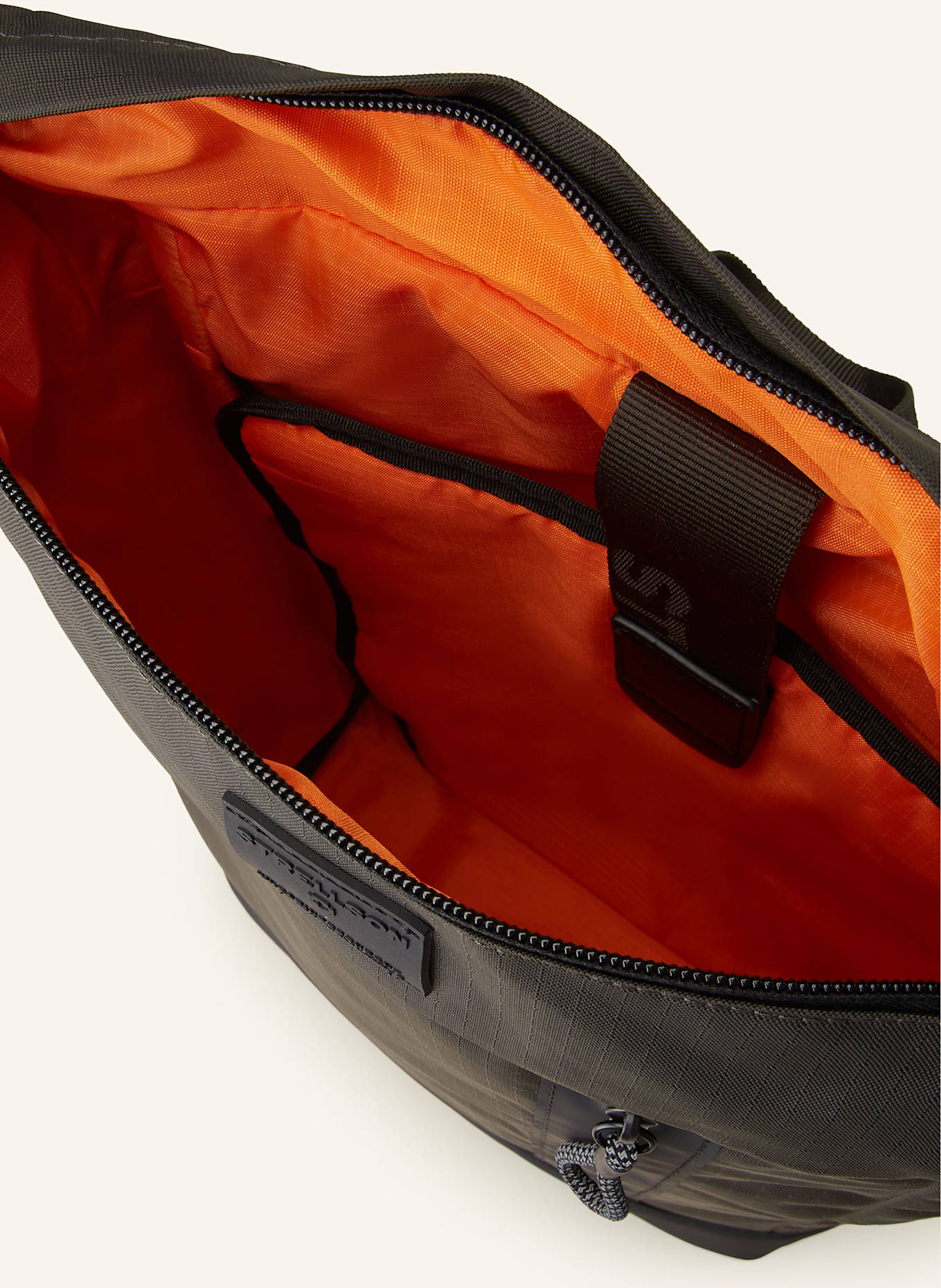 STRELLSON Rucksack NORTHWOOD SEBASTIAN: DUNKELGRÜN / DUNKELGRAU