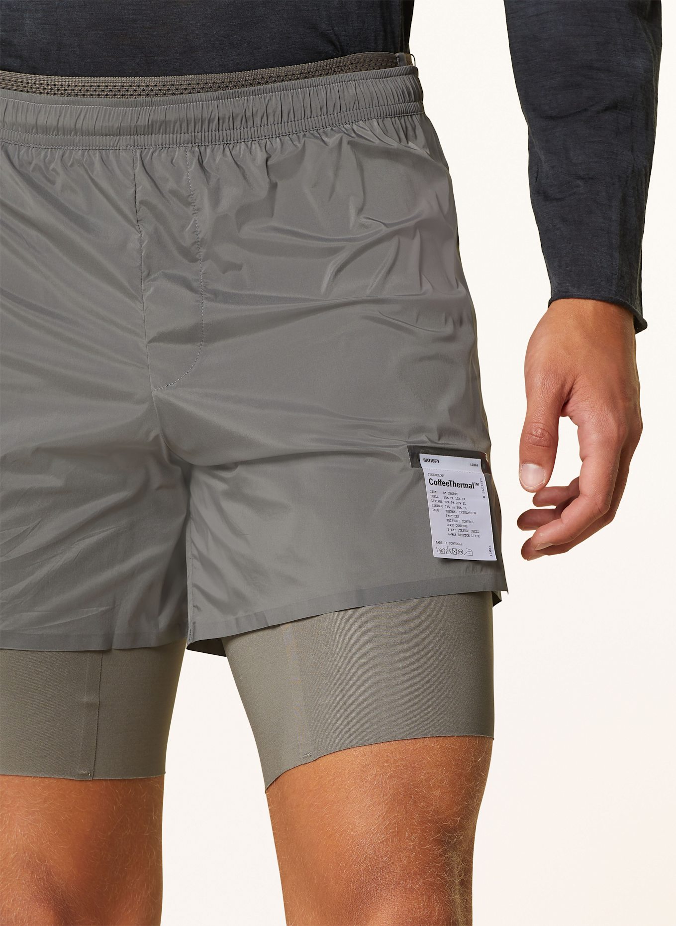 SATISFY 2-in-1-Laufshorts COFFEETHERMAL™ 8": GRAU