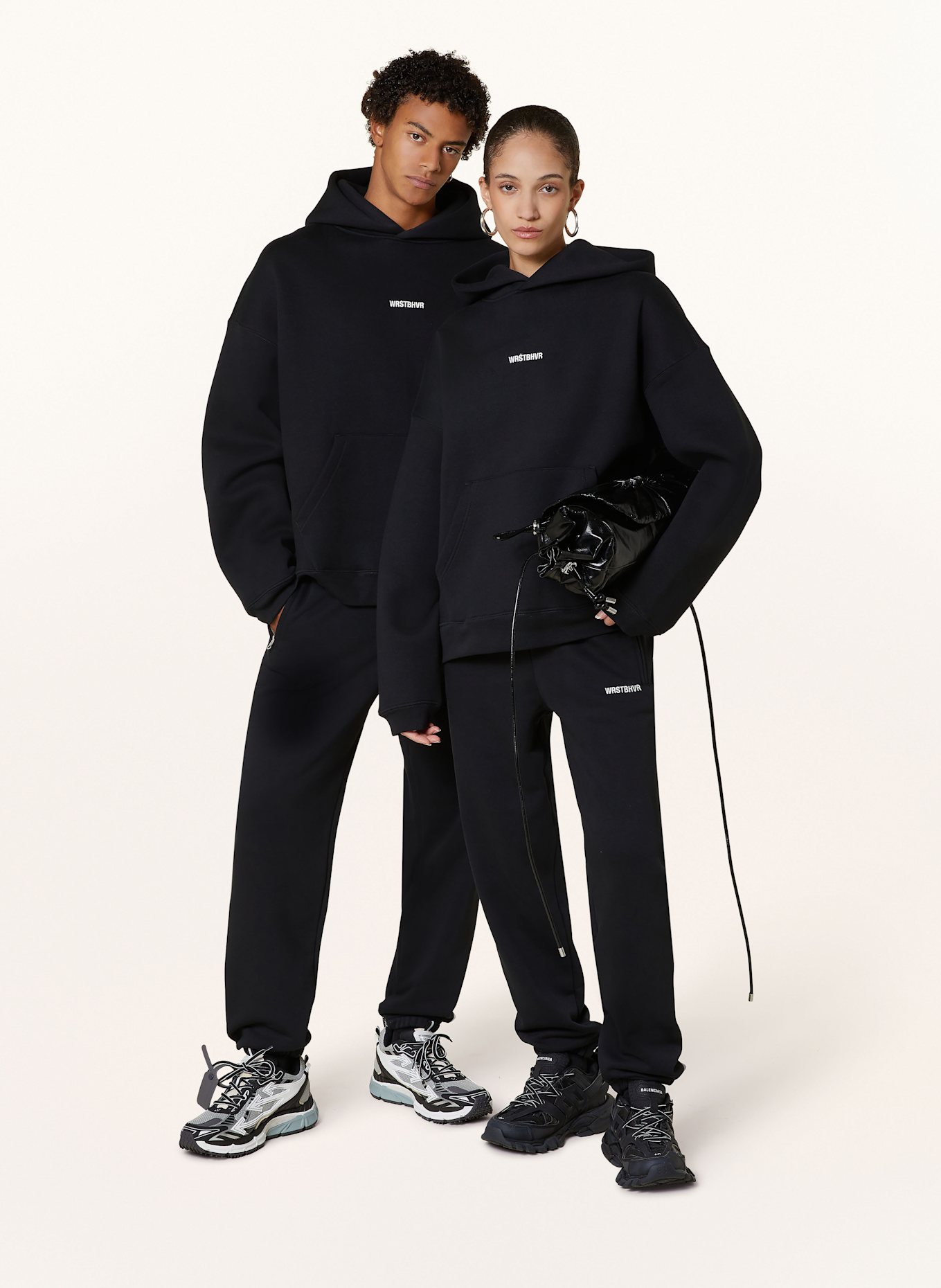 WRSTBHVR Hoodie BRON: BLACK