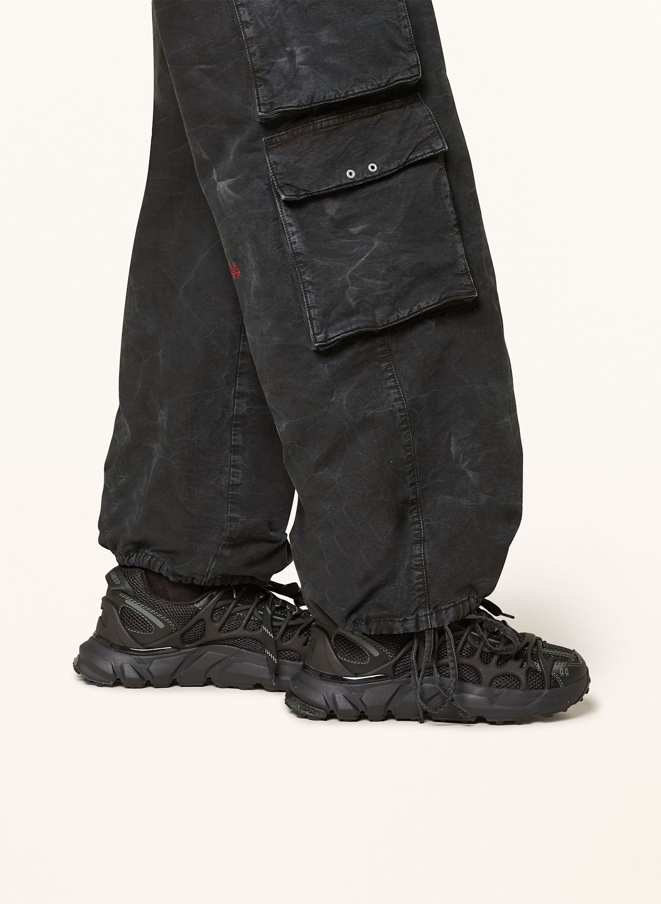 44 LABEL GROUP TRIANON cargo pants in black
