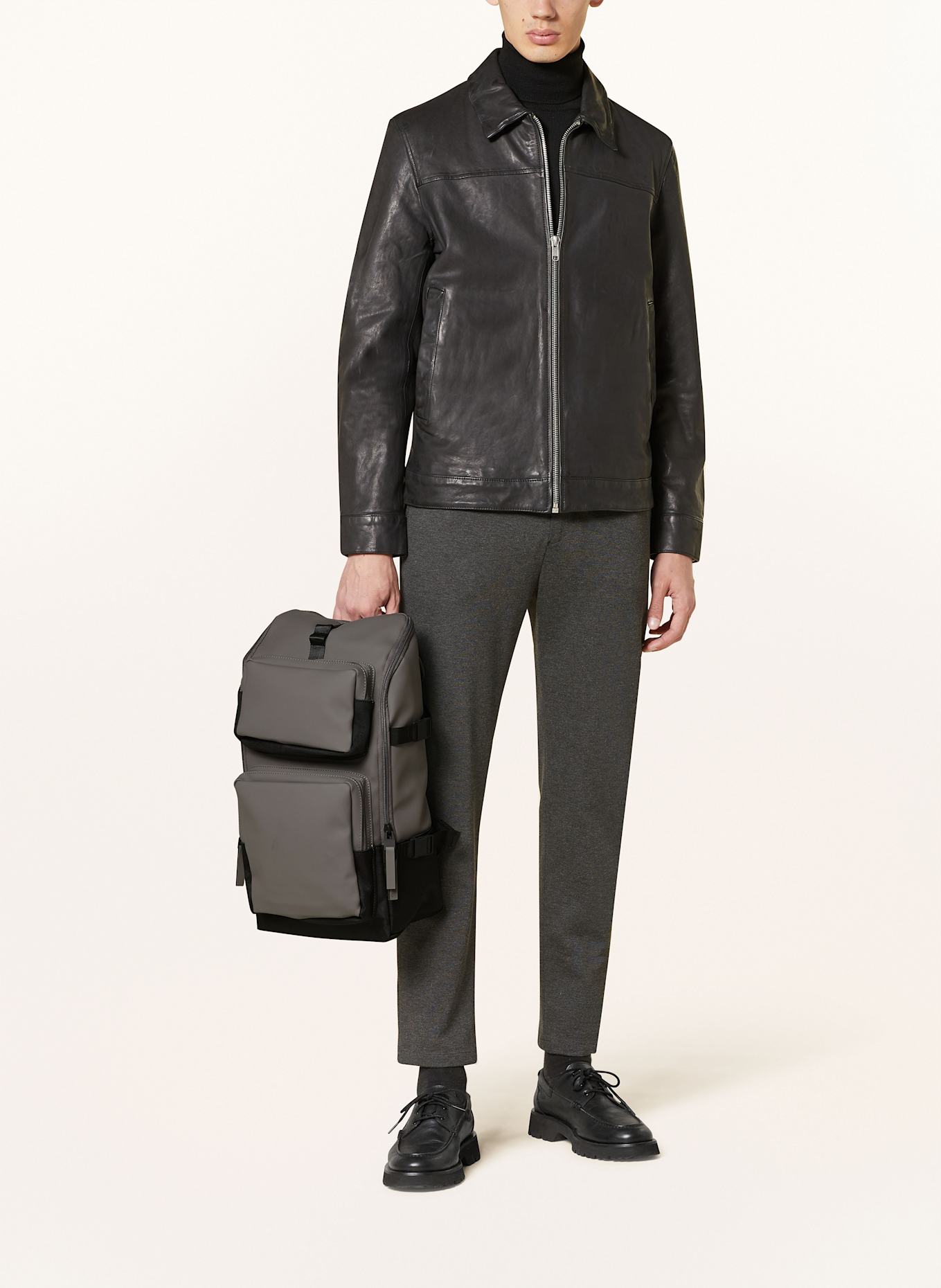 RAINS Rucksack TRAIL CARGO 14 l mit Laptop-Fach: GRAU