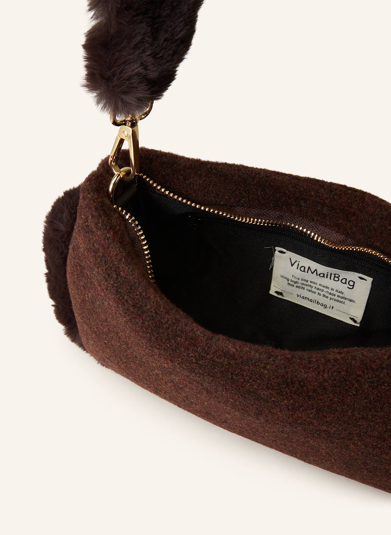 ViaMailBag LULU shoulder bag with faux fur: DARK BROWN