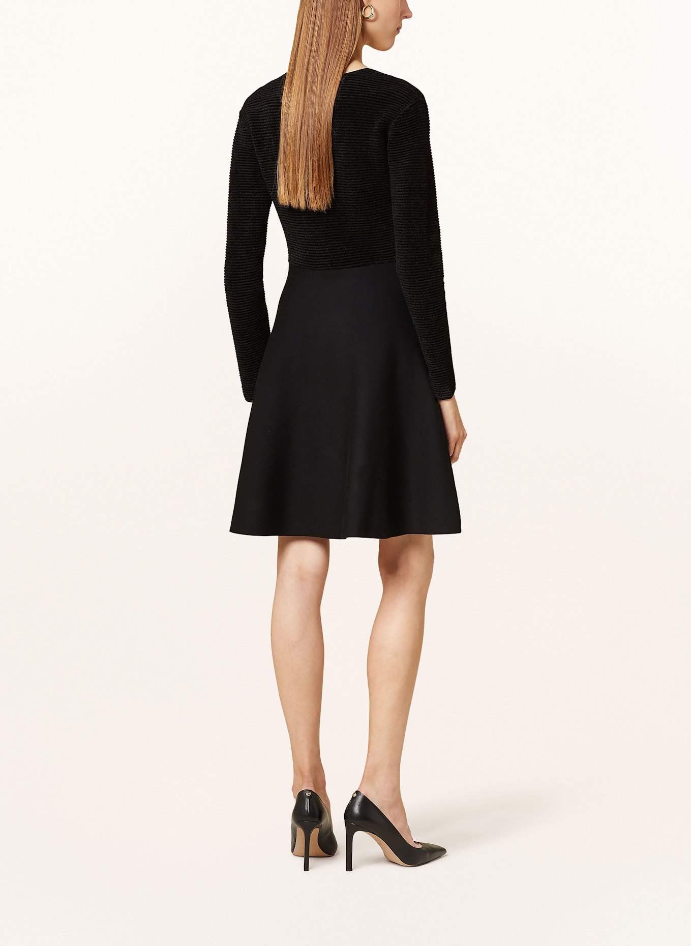 EMPORIO ARMANI Strickkleid: SCHWARZ