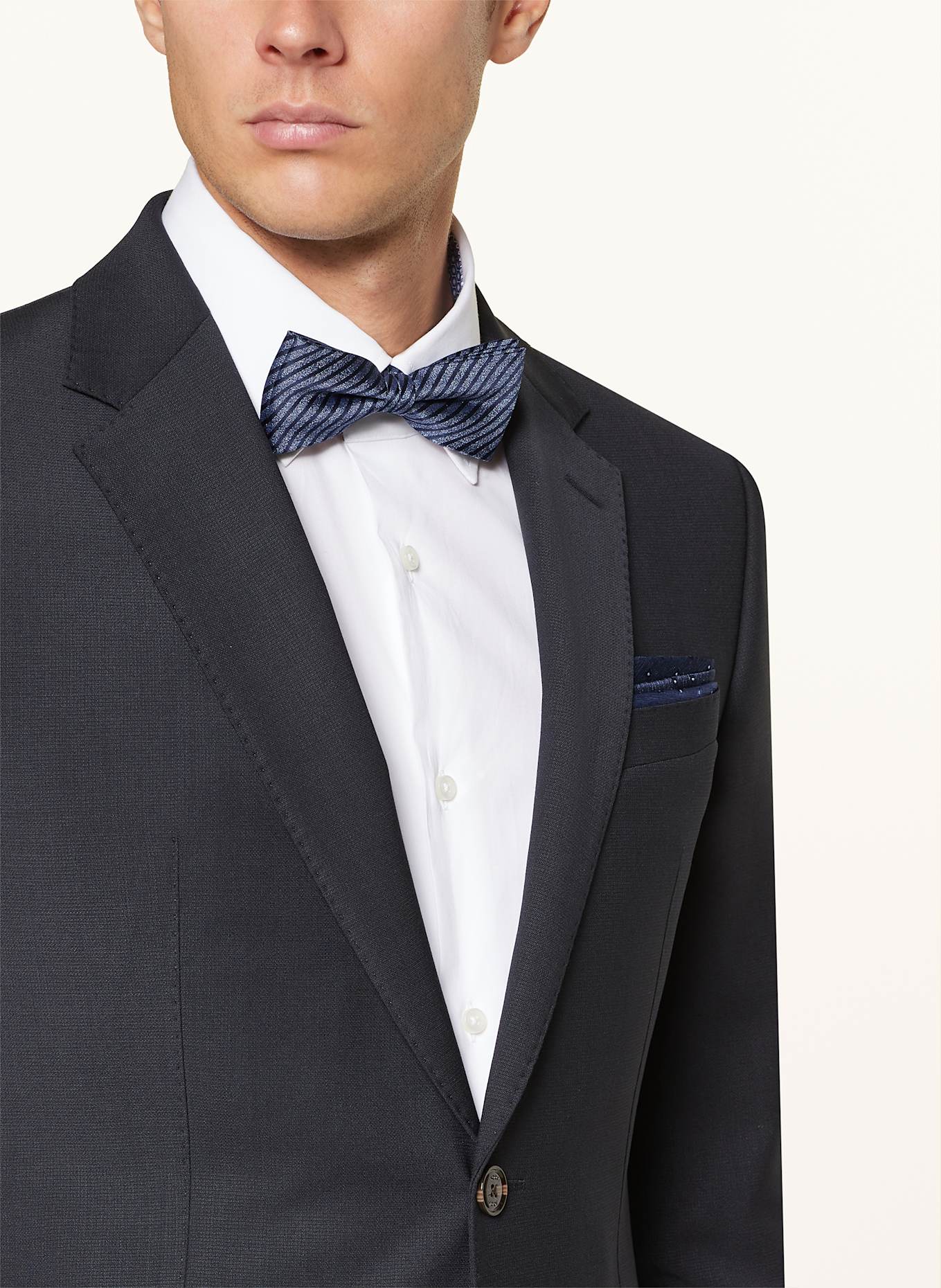 MONTI Set: Fliege und Einstecktuch aus Seide: DUNKELBLAU