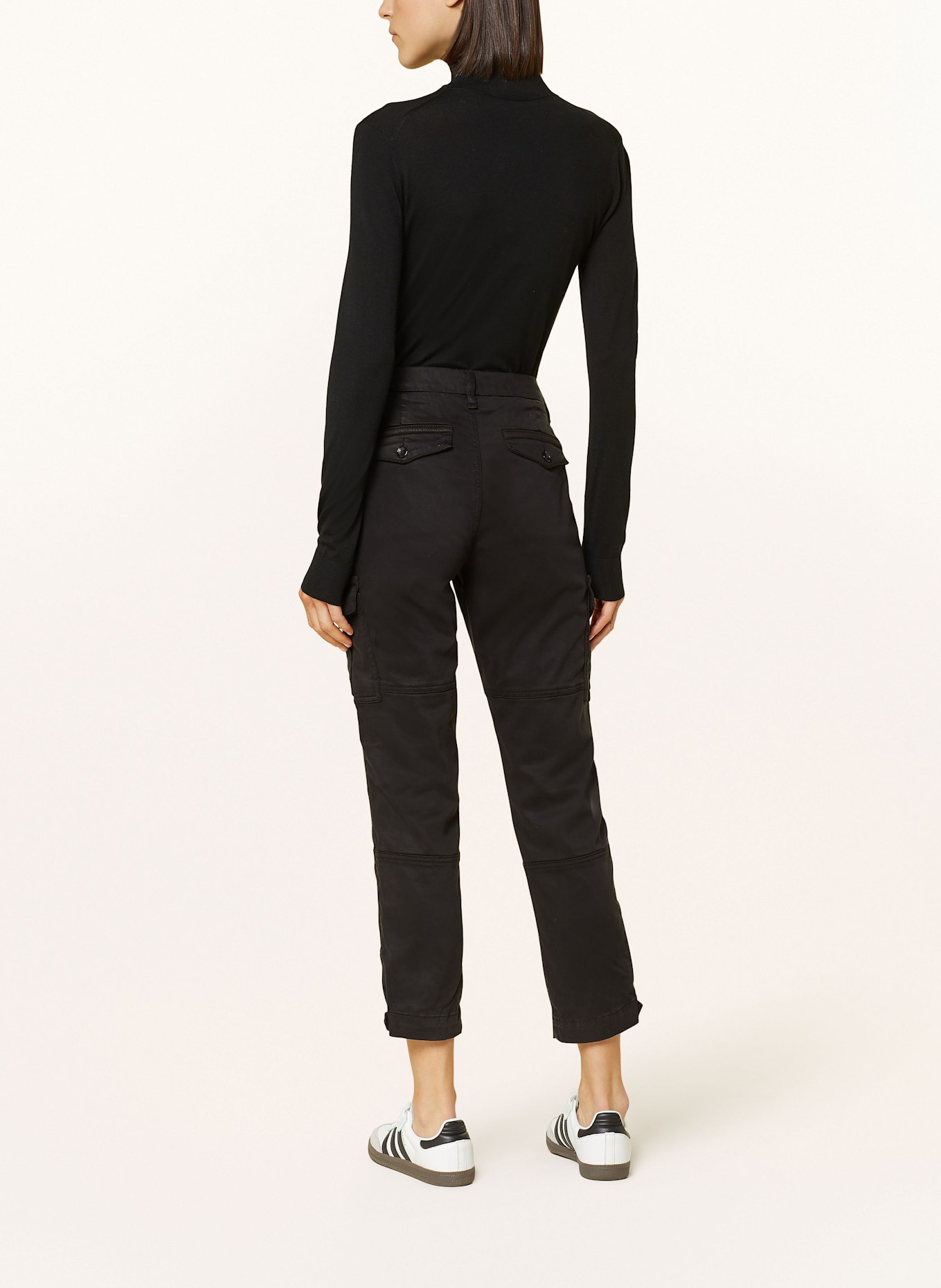 TRUE RELIGION Cargo kalhoty: ČERNÁ