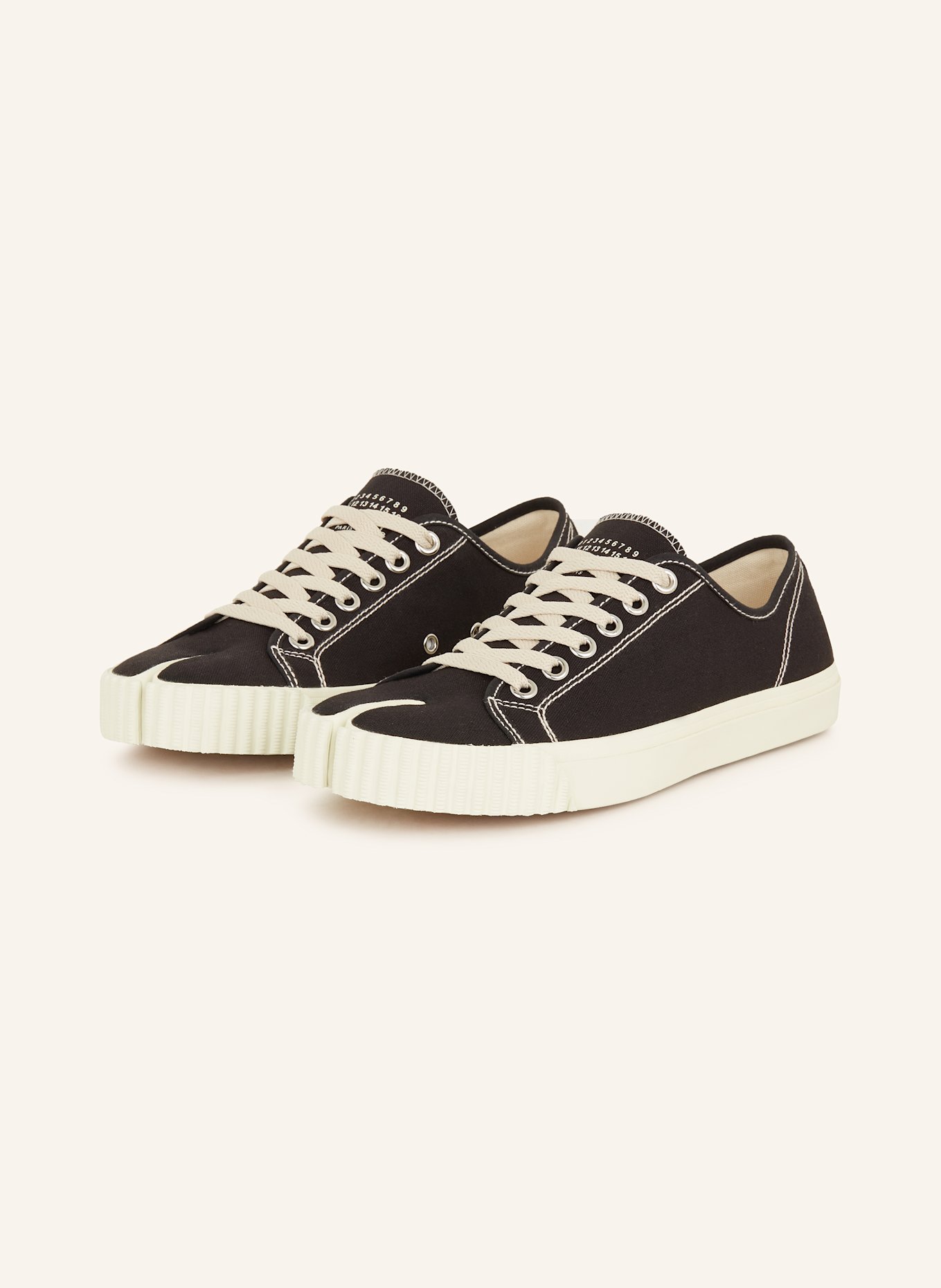 Maison Margiela Sneaker TABI in schwarz