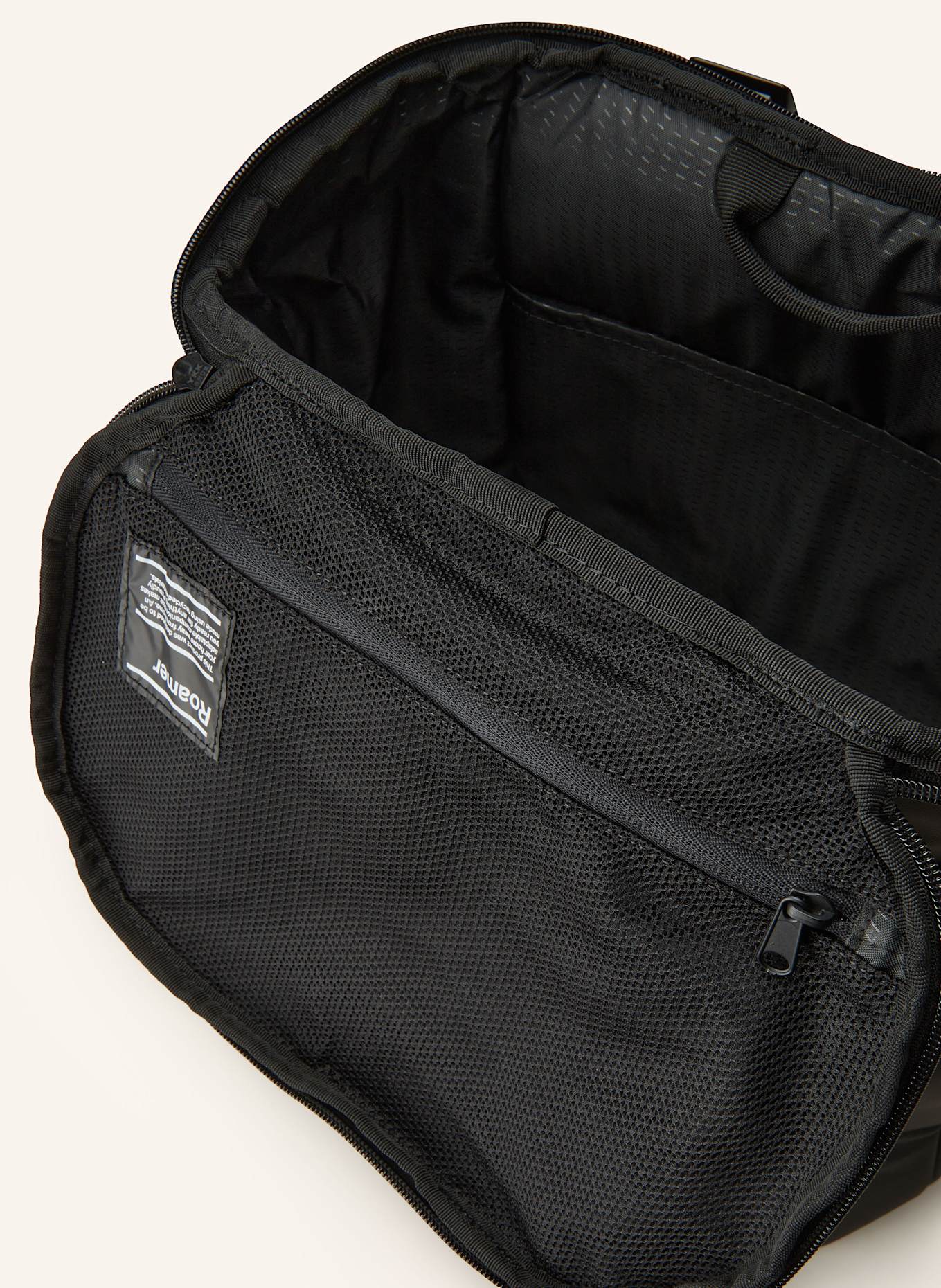 D_b_ ROAMER DUFFEL PACK 25 l backpack with laptop compartment: BLACK