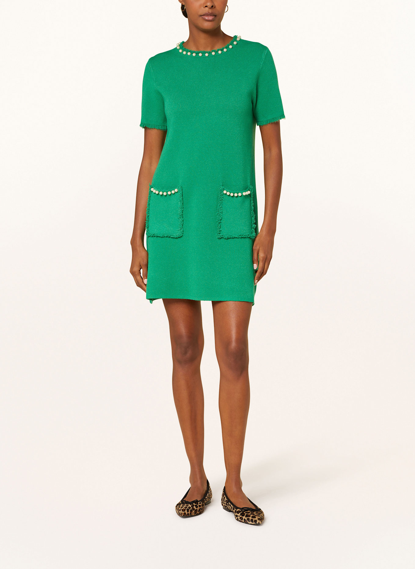 miss goodlife Strickkleid mit Schmucksteinen: GRÜN