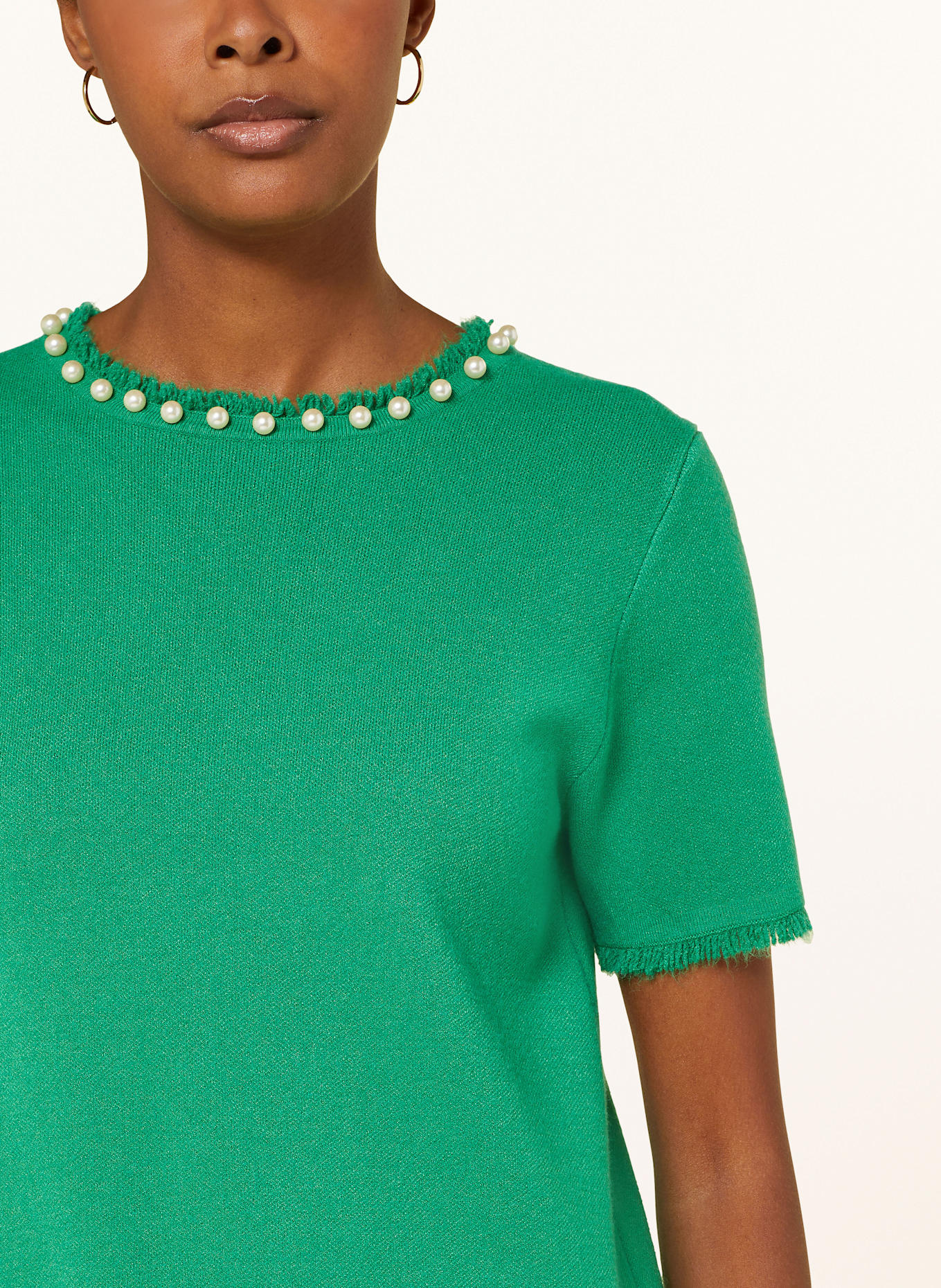 miss goodlife Strickkleid mit Schmucksteinen: GRÜN