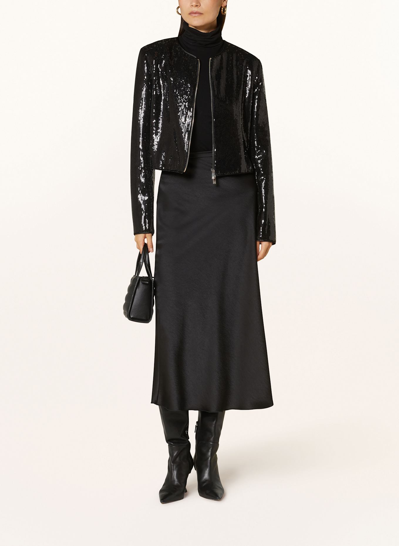 RIANI Bunda hranatého střihu s flitry: ČERNÁ