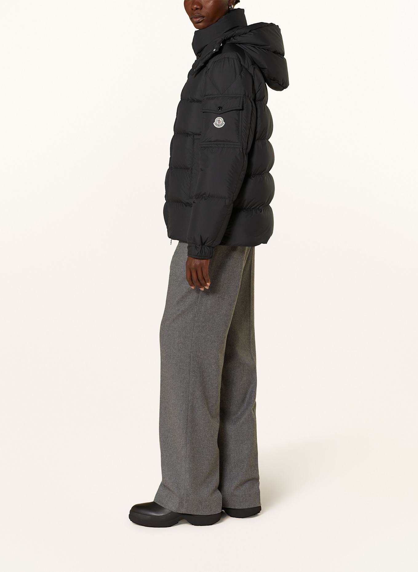 MONCLER Kurtka puchowa MAYA z odpinanym kapturem kolor czarny