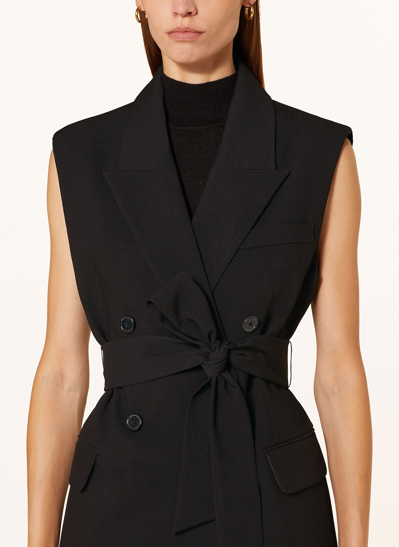 MRS & HUGS Blejzrová vesta: ČERNÁ