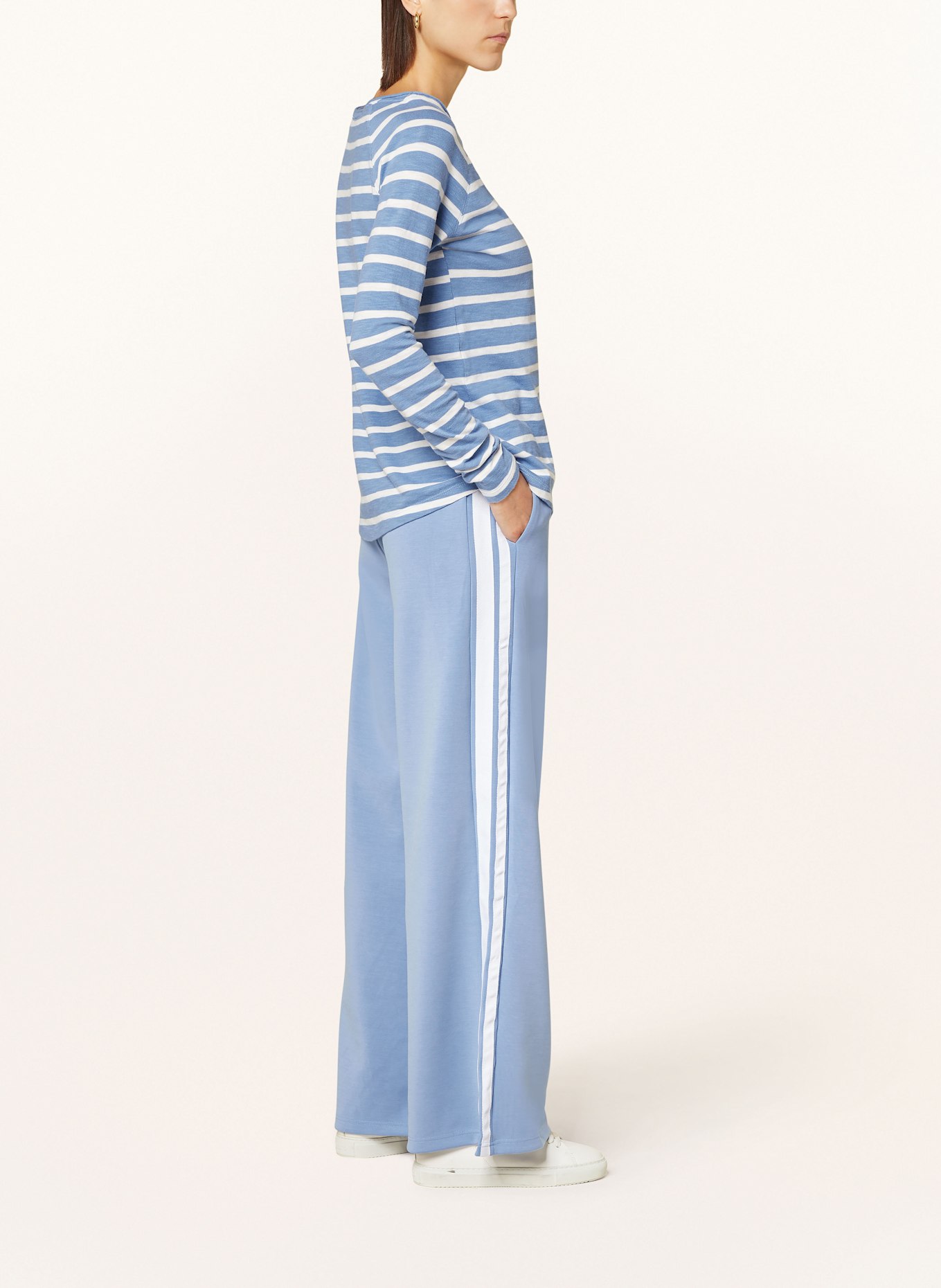 darling harbour Pants in jogger style with tuxedo stripes: BLUE