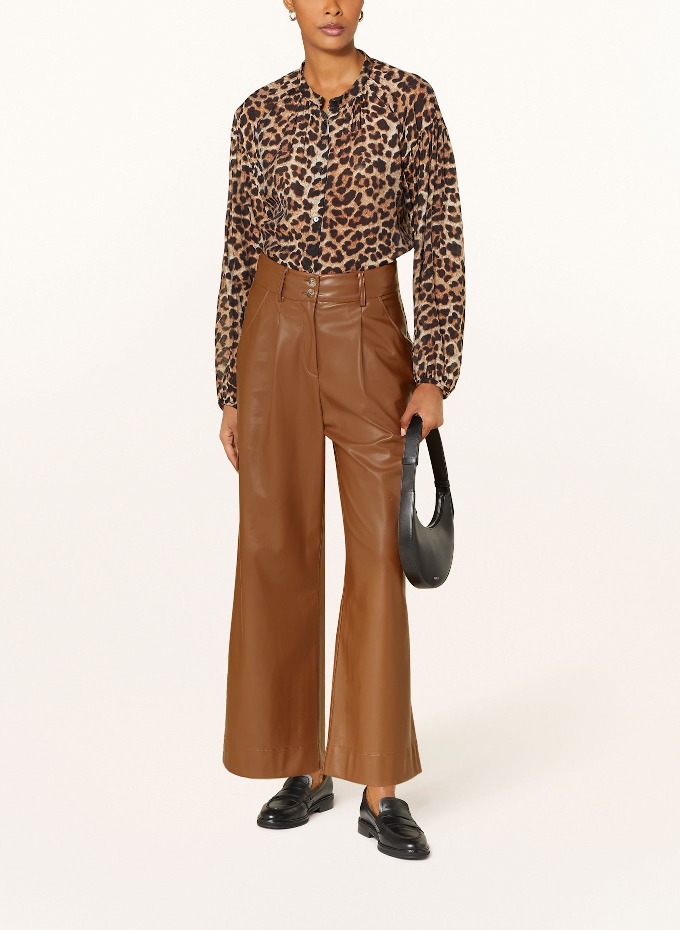 MORE Cargo pants in leather look in cognac