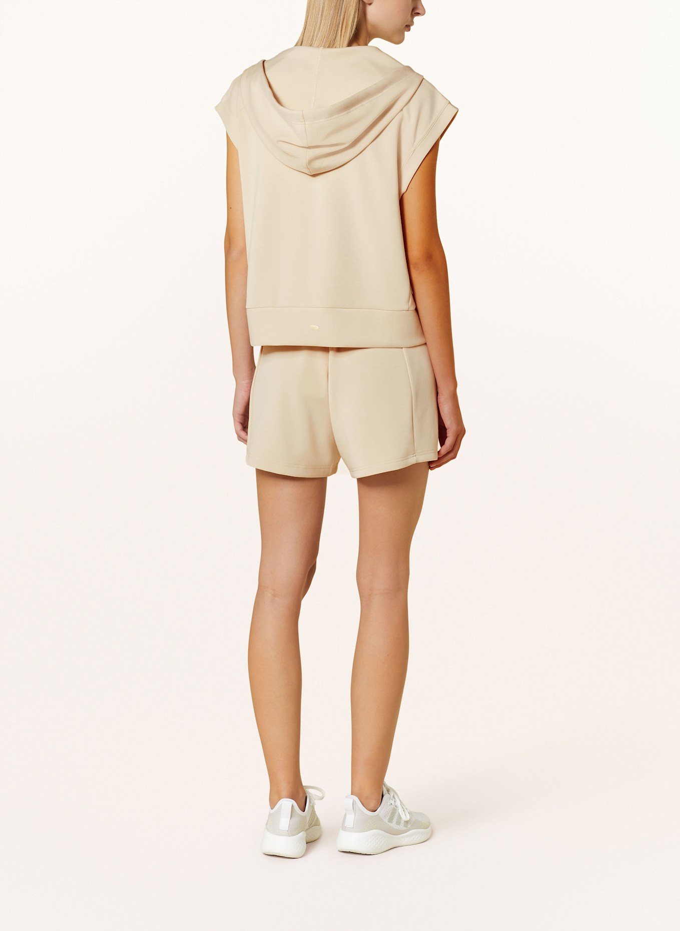 VENICE BEACH Sweatshorts: HELLBRAUN