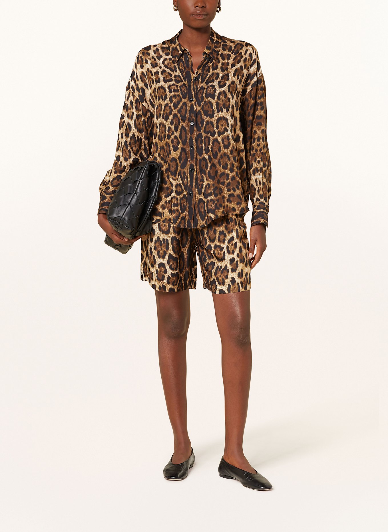 darling harbour Shorts mit Seide: LEOPRINT