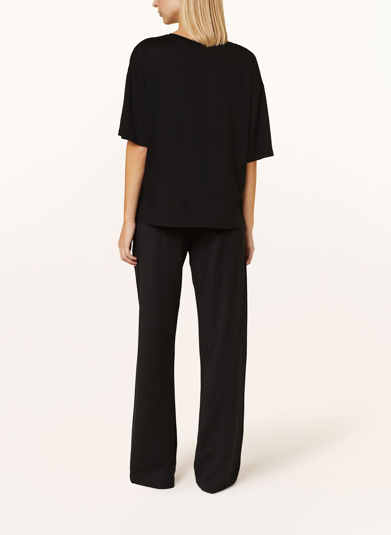 BOSS Pyžamové tričko CP STRIPE: ČERNÁ