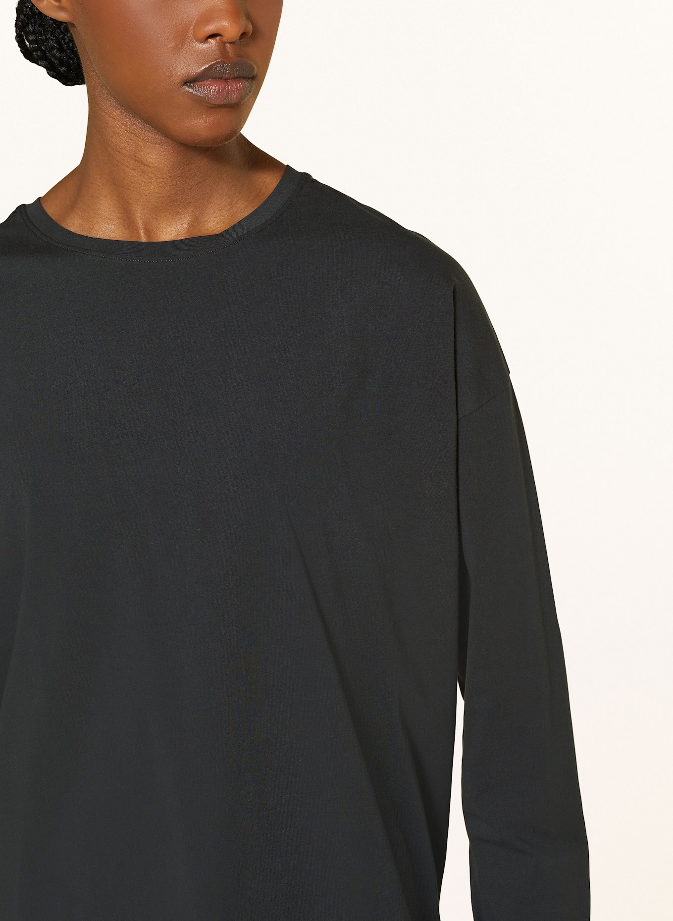 vuori Funkční tričko FEATHER: ČERNÁ