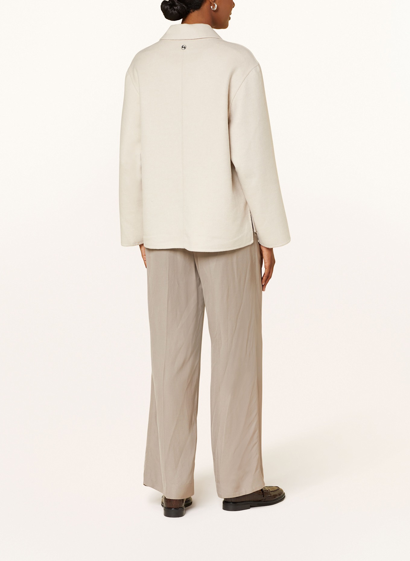 comma Overjacket: BEIGE