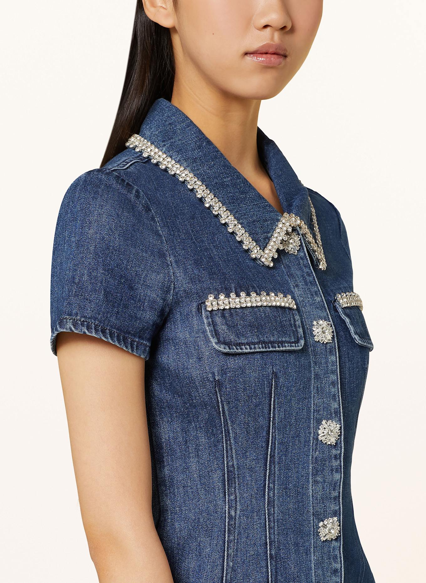 self-portrait Sukienka jeansowa z ozdobnymi kamykami: NIEBIESKI