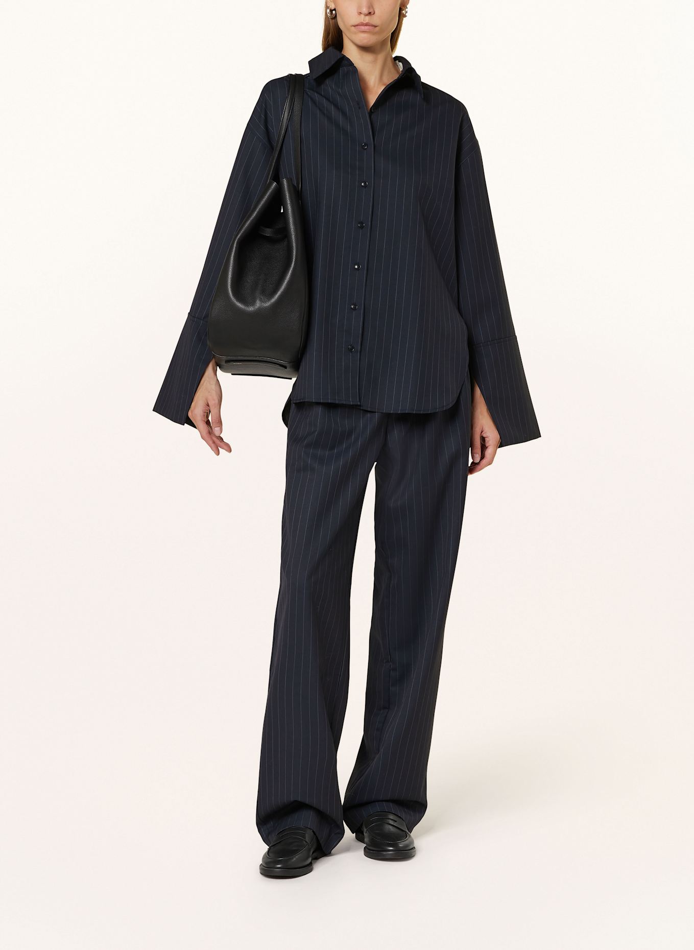 by Aylin Koenig Wide leg trousers, Color: Gucci Kids GG velvet midi dress Red (Image 2)