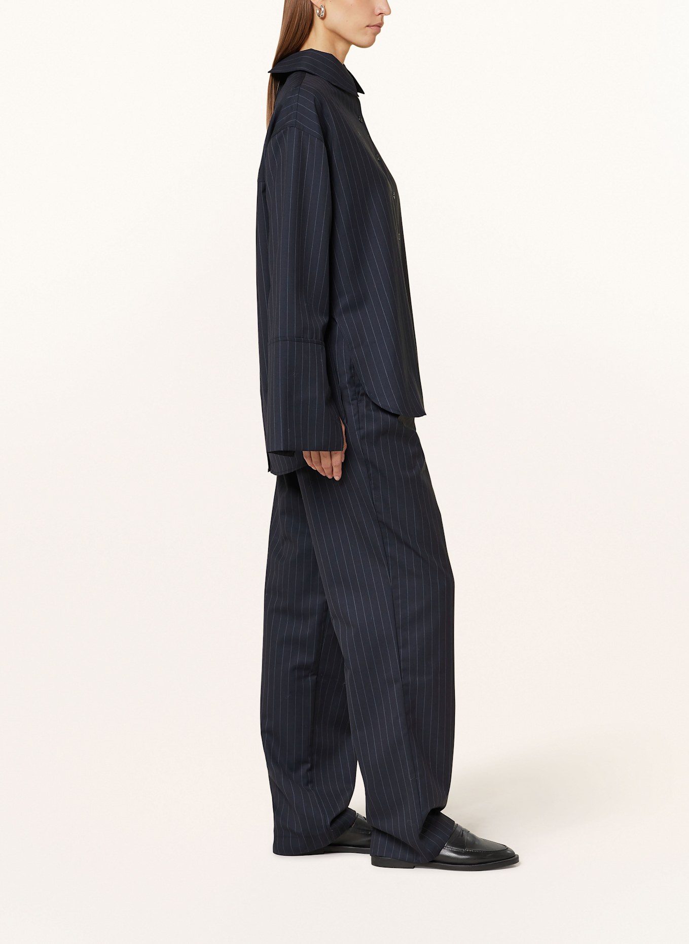 by Aylin Koenig Wide leg trousers, Color: Gucci Kids GG velvet midi dress Red (Image 4)