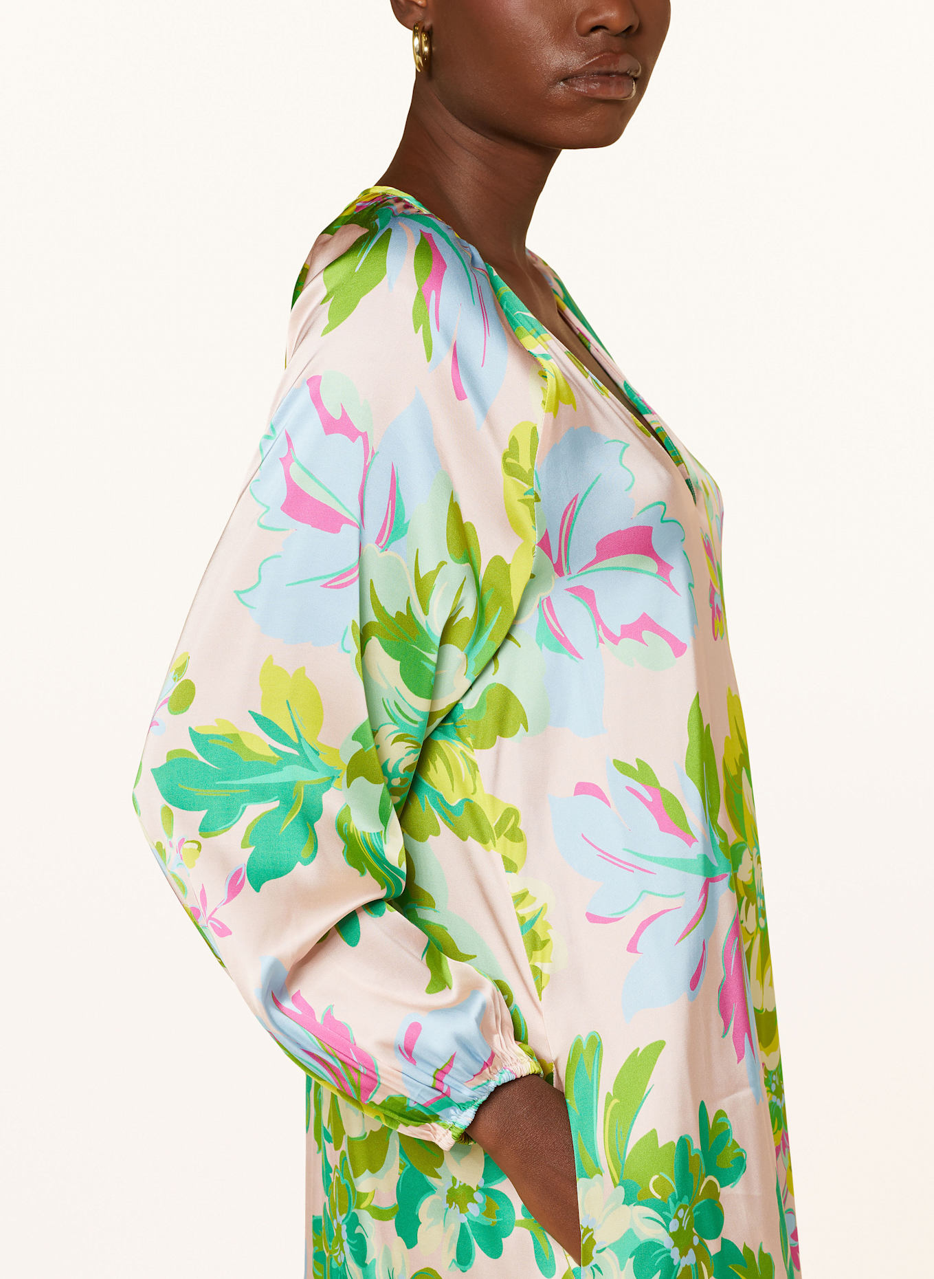 yippie hippie Satin dress: NUDE/ GREEN/ PINK
