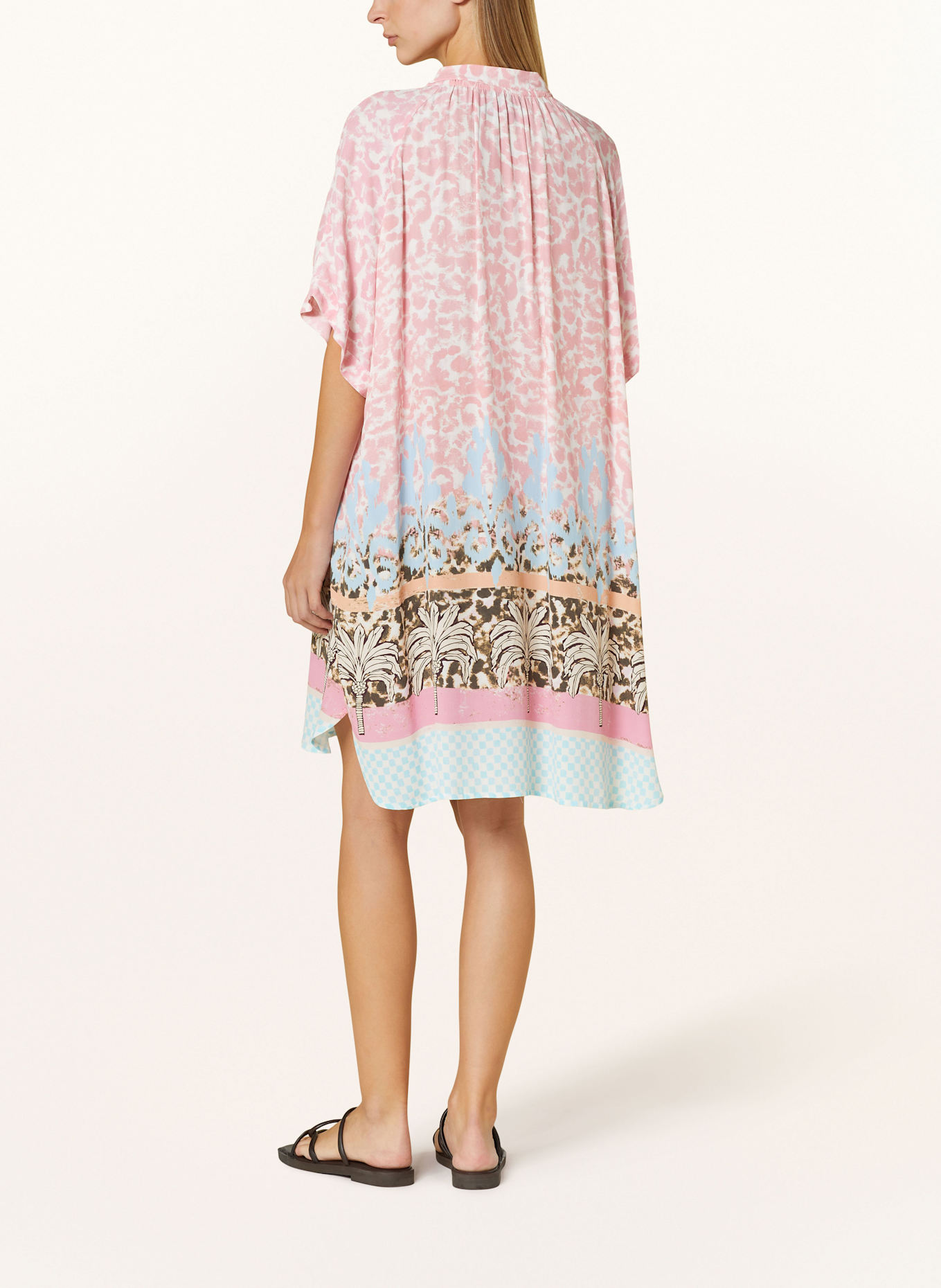 yippie hippie Kleid mit Pailletten: ROSA/ WEISS/ HELLBLAU