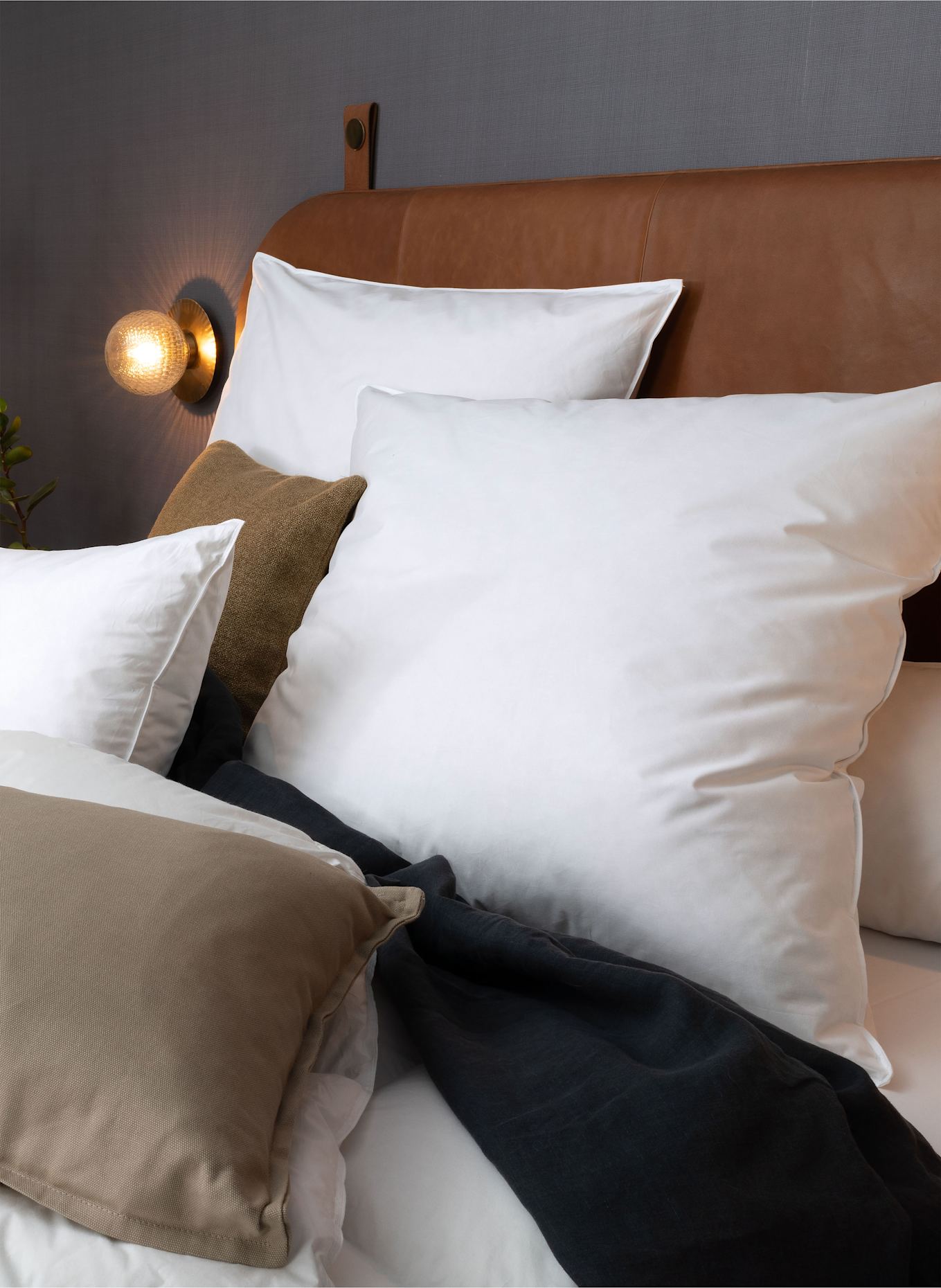 CENTA-STAR Daunenkissen LUXURY DREIKAMMERN SOFT: ECRU