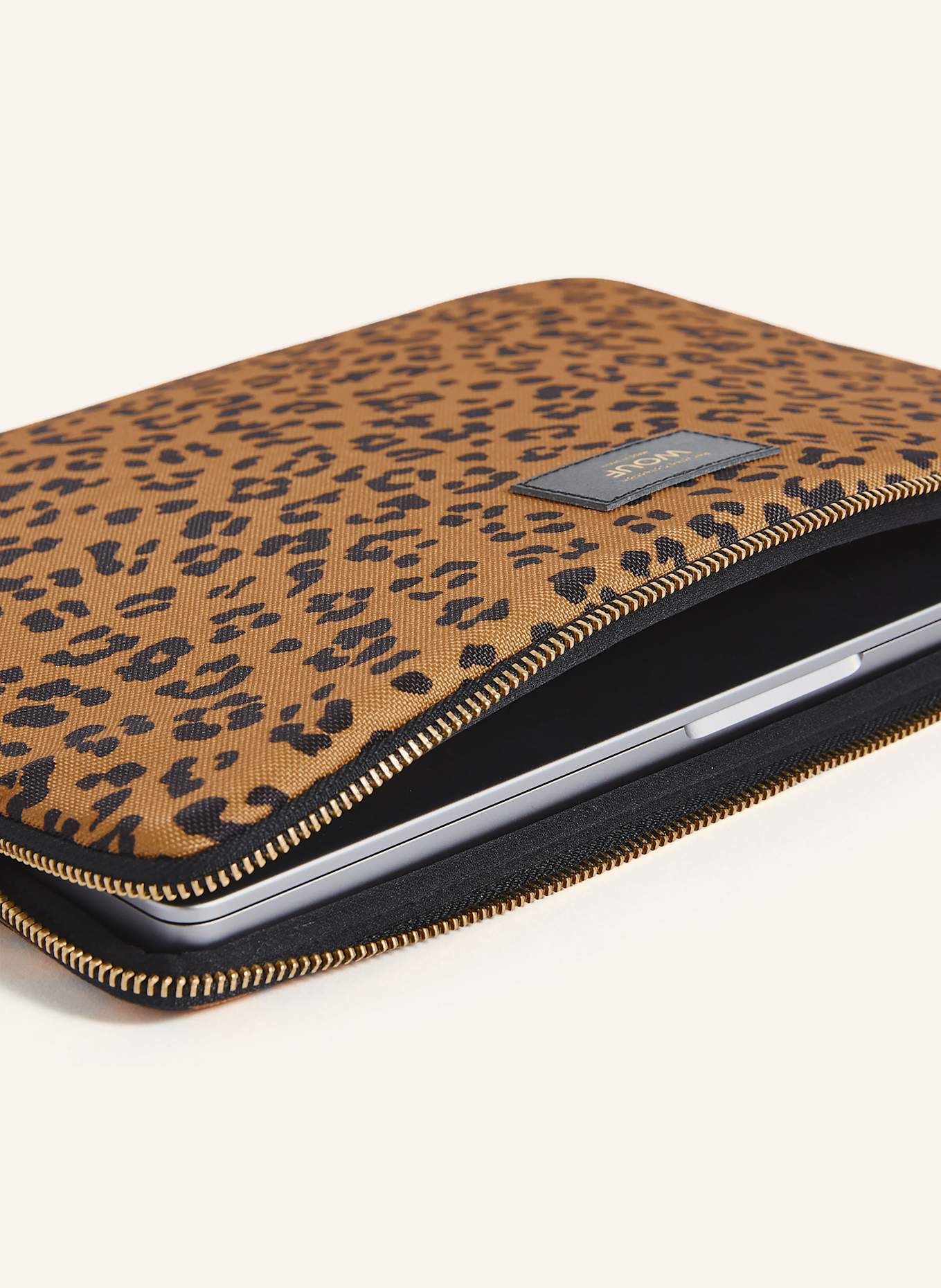 WOUF Etui na laptopa AGAR: CZARNY / KONIAKOWY