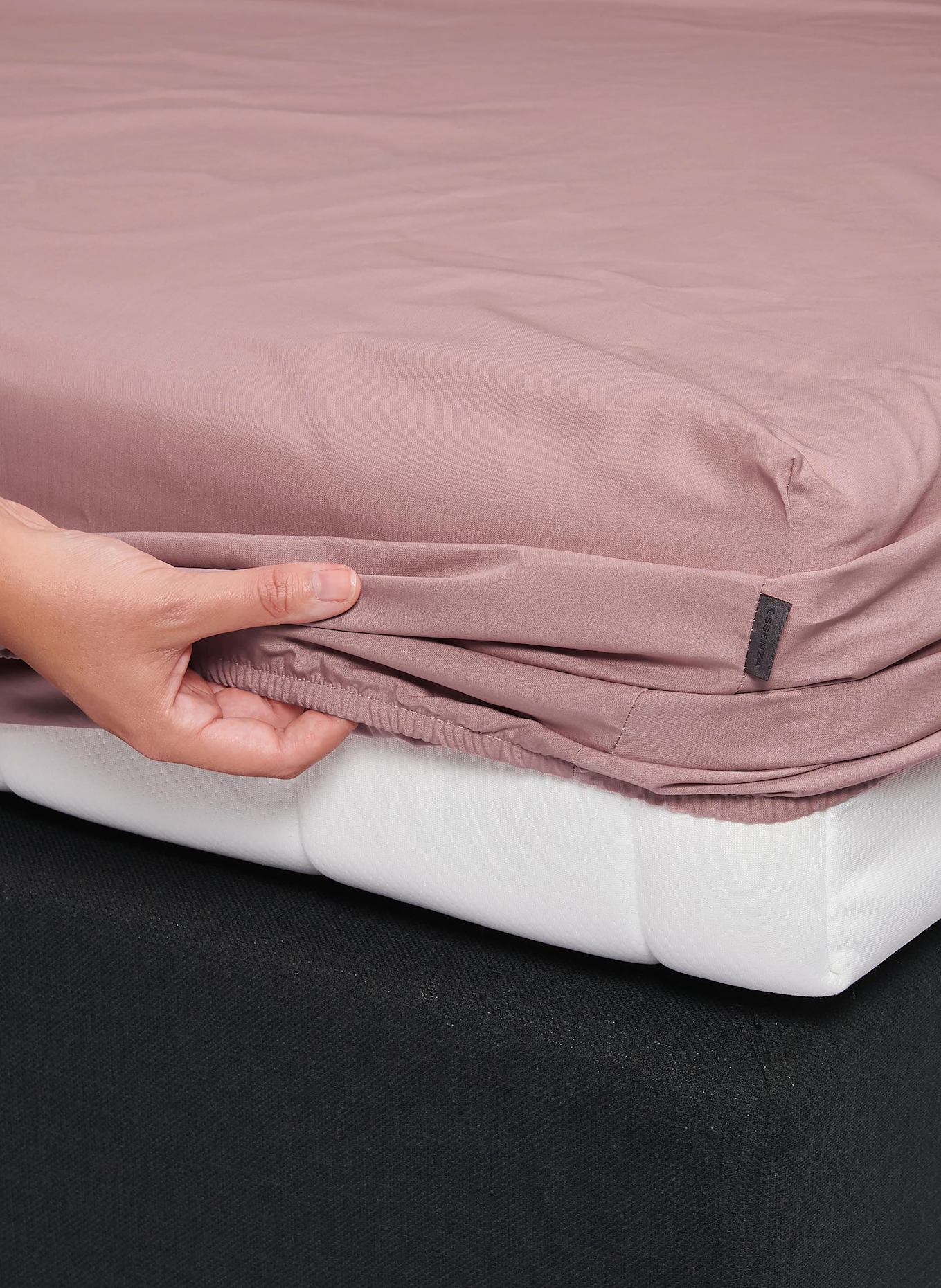 ESSENZA Prześcieradło z gumką MINTE: BRUDNY RÓŻ