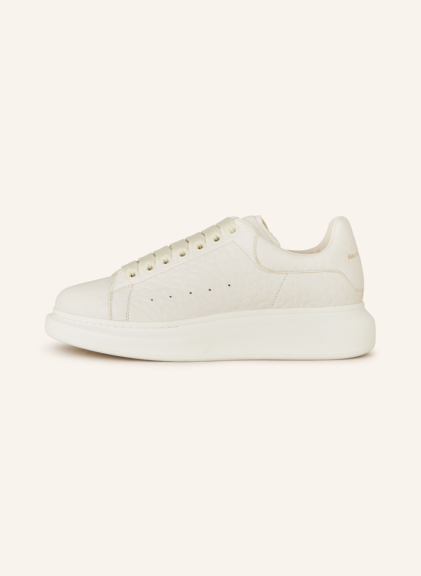 Alexander mcqueen trainers near me store