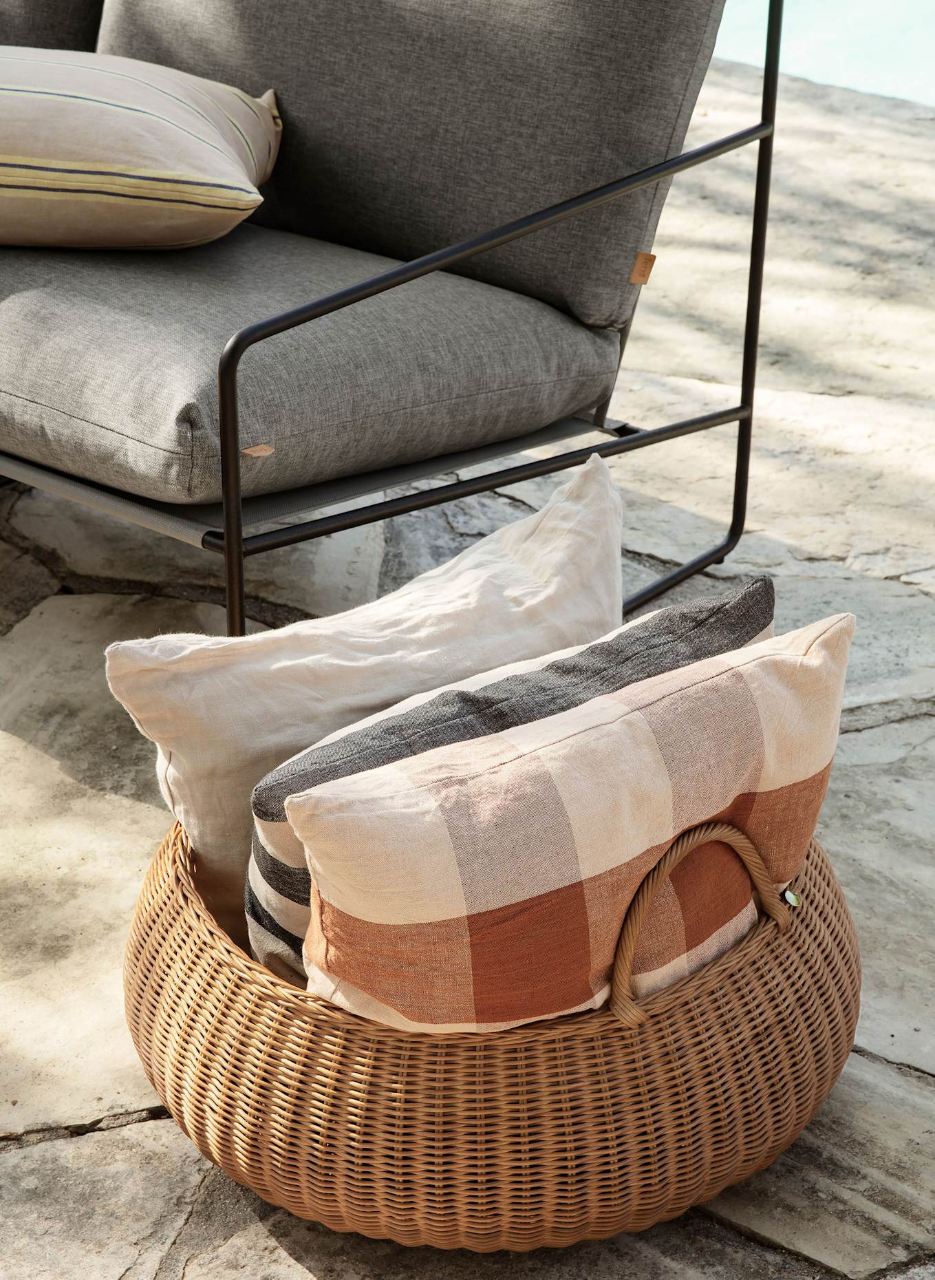 Ferm LIVING Kosz: BRĄZOWY