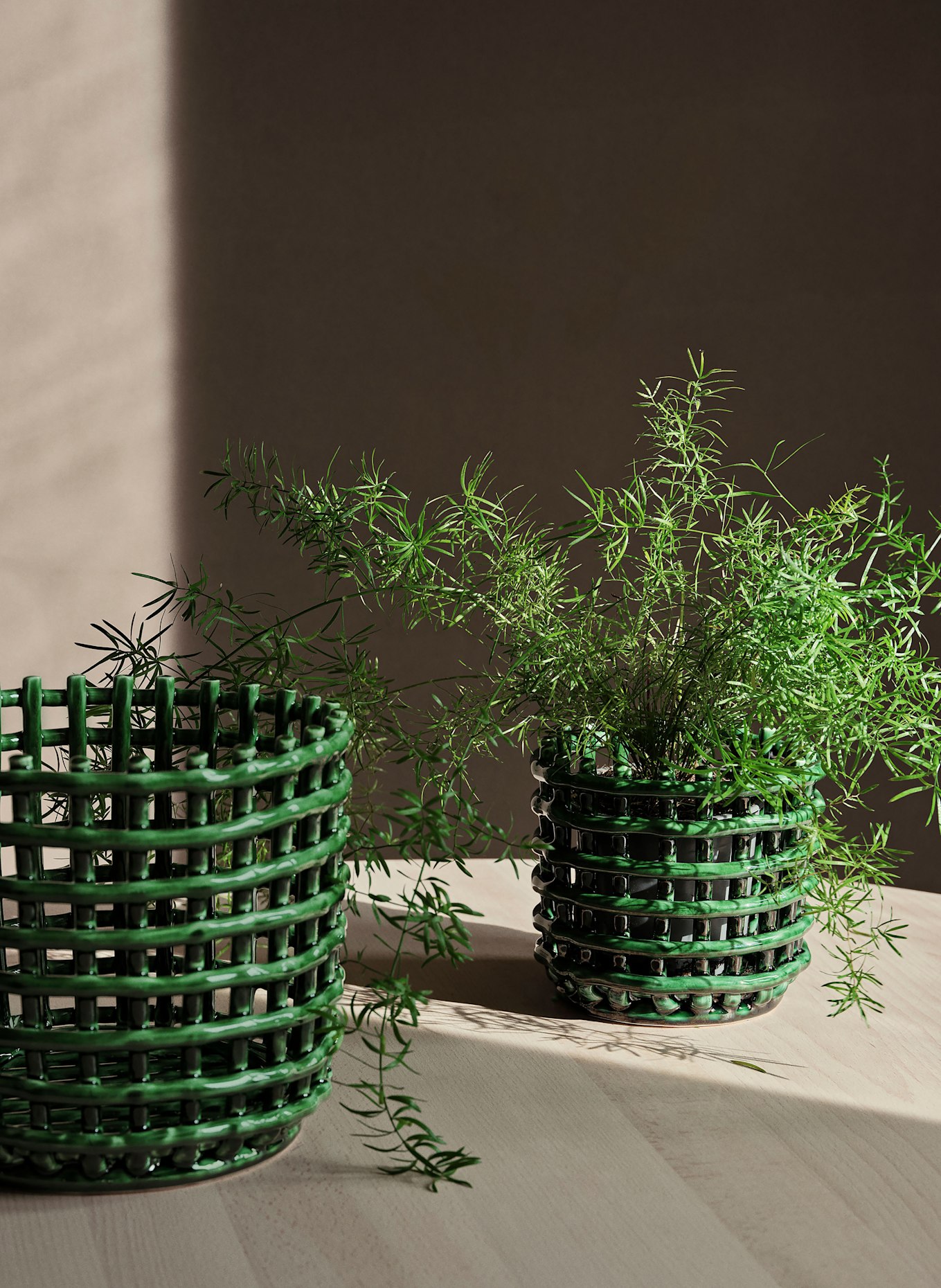 Ferm LIVING Korb CERAMIC: GRÜN