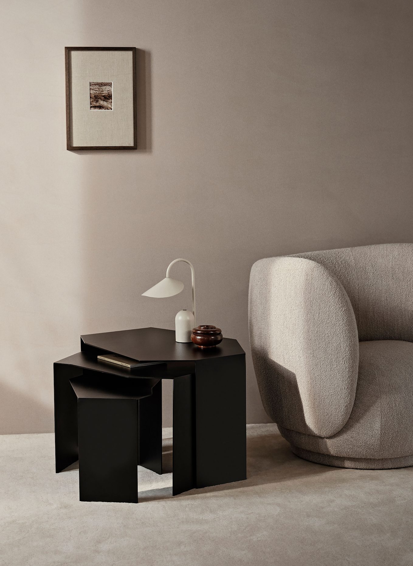 Ferm LIVING Lampa stołowa ARUM: KREMOWY