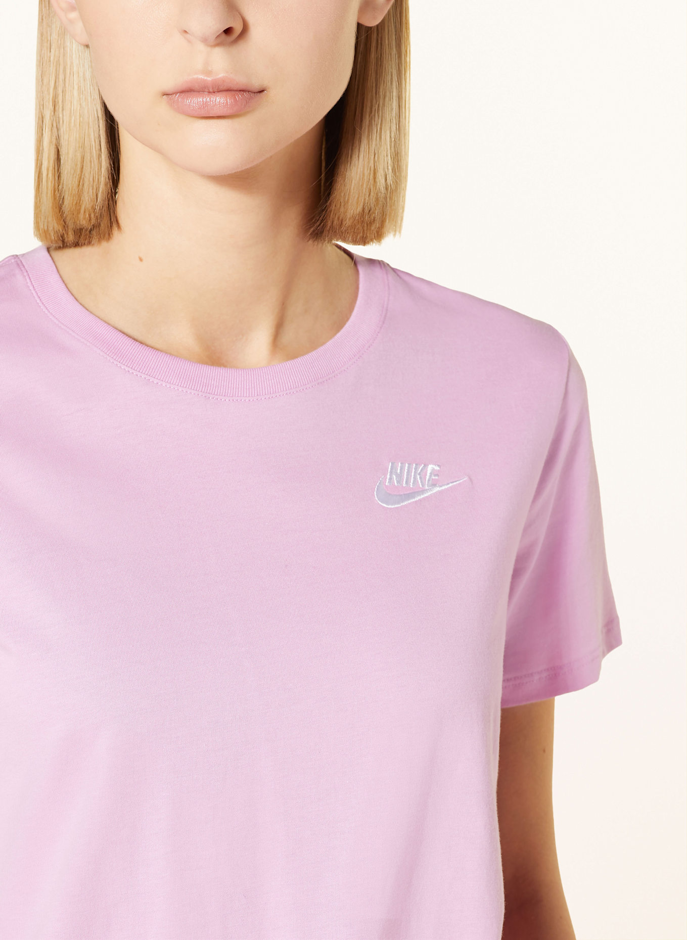 Nike T-shirt SPORTSWEAR CLUB ESSENTIALS: PINK