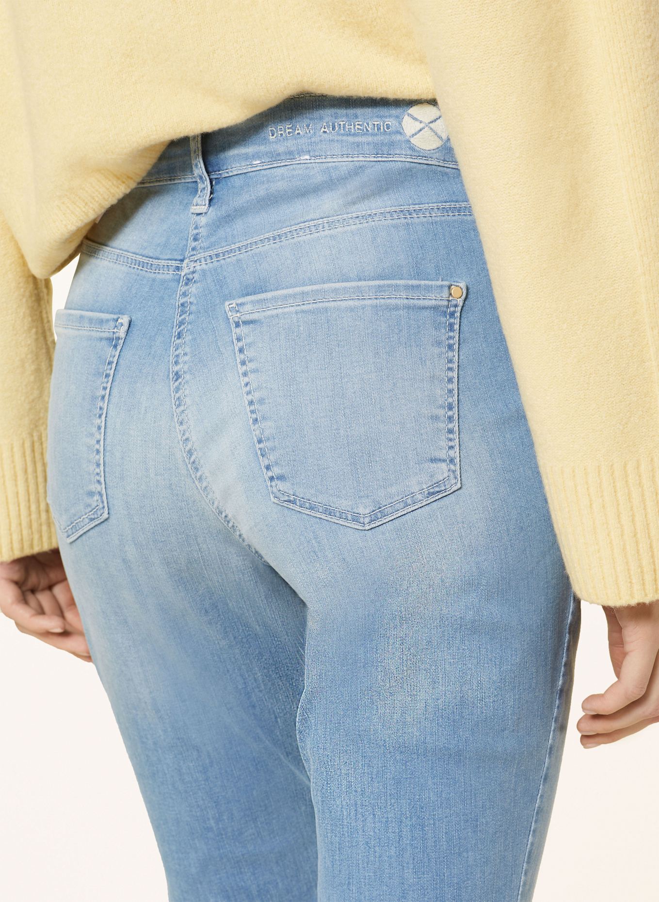 MAC Flared jeans fauz-shearling DREAM KICK, Color: Set mit Trägershirt und Shorts (Image 6)