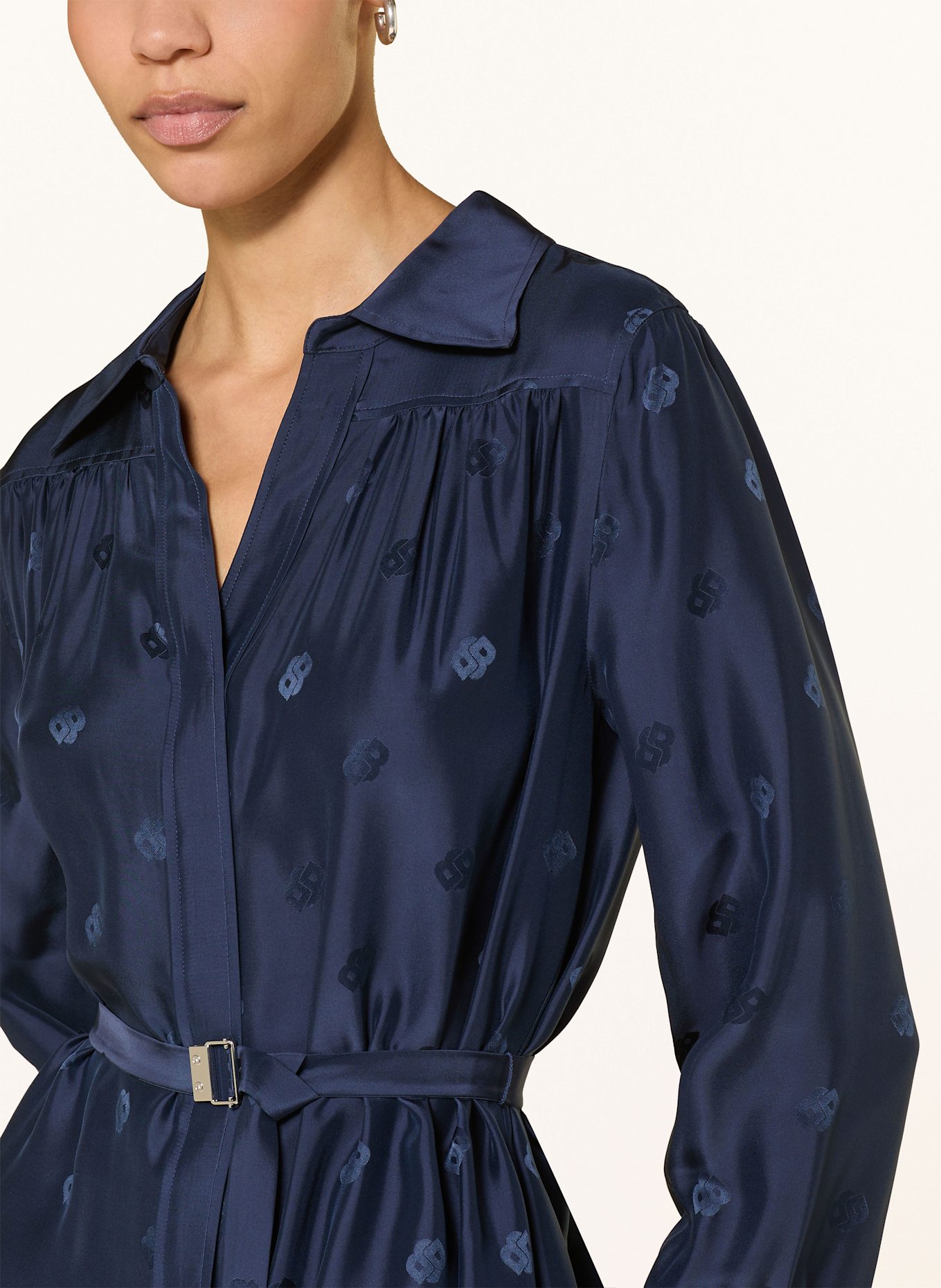 BOSS Robe chemise DIESHINA en jacquard et soie: BLEU FONCÉ