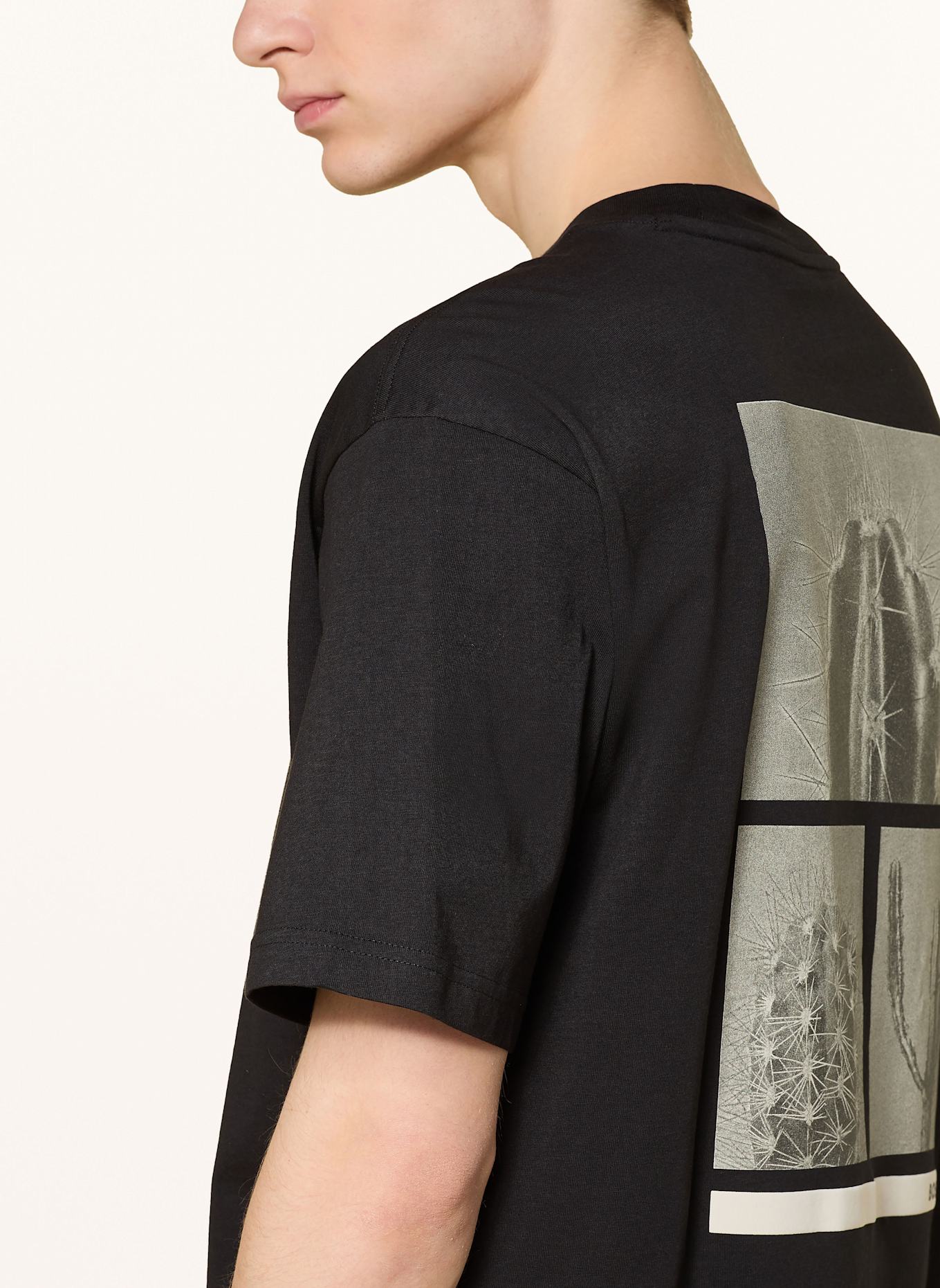 BOSS T-Shirt SURFACESHORT: SCHWARZ