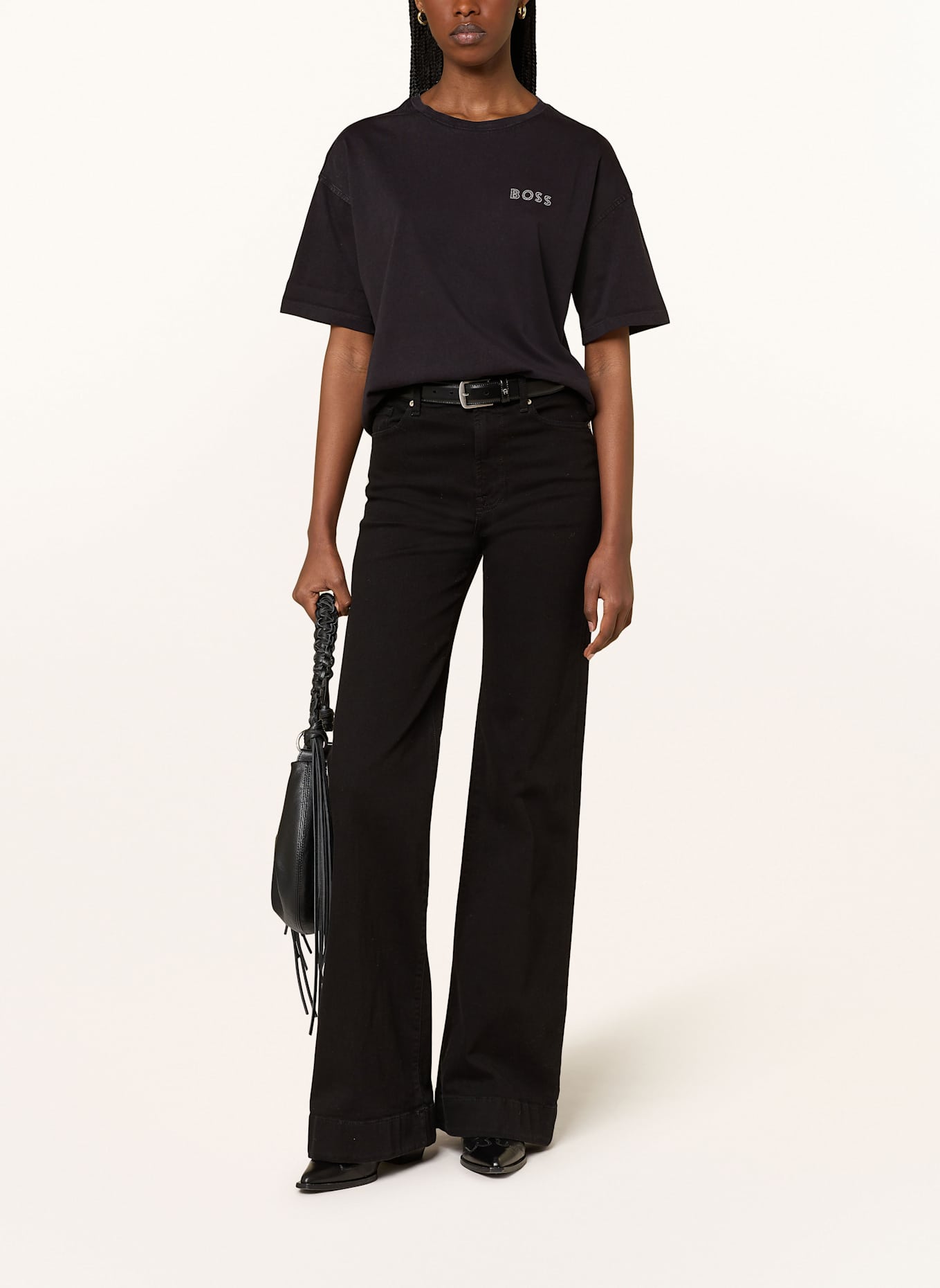BOSS T-Shirt EVI mit Schmucksteinen: SCHWARZ