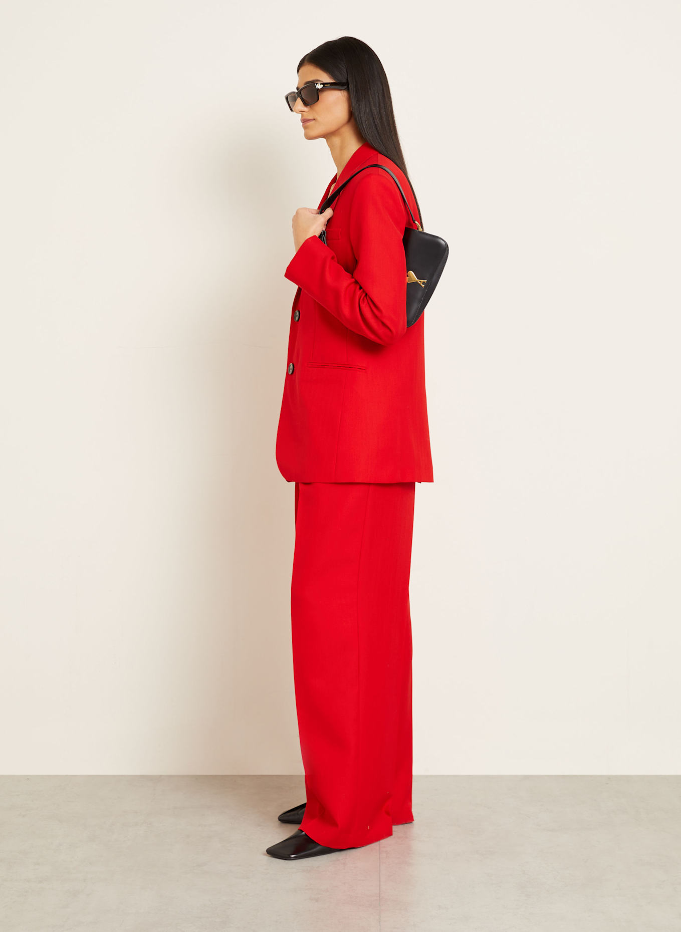 AMI PARIS Schultertasche PARIS PARIS: SCHWARZ