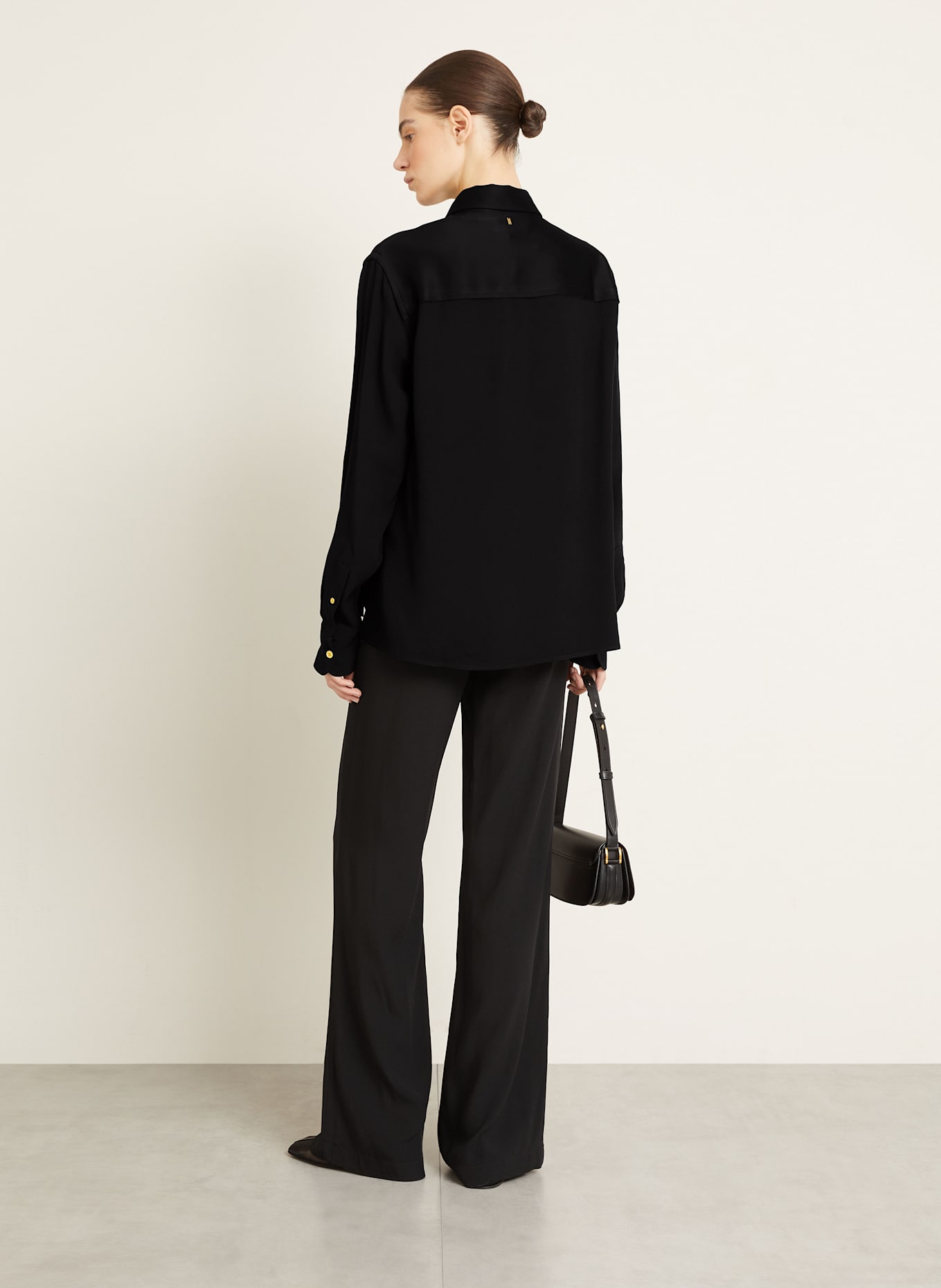 AMI PARIS Hemdbluse: SCHWARZ