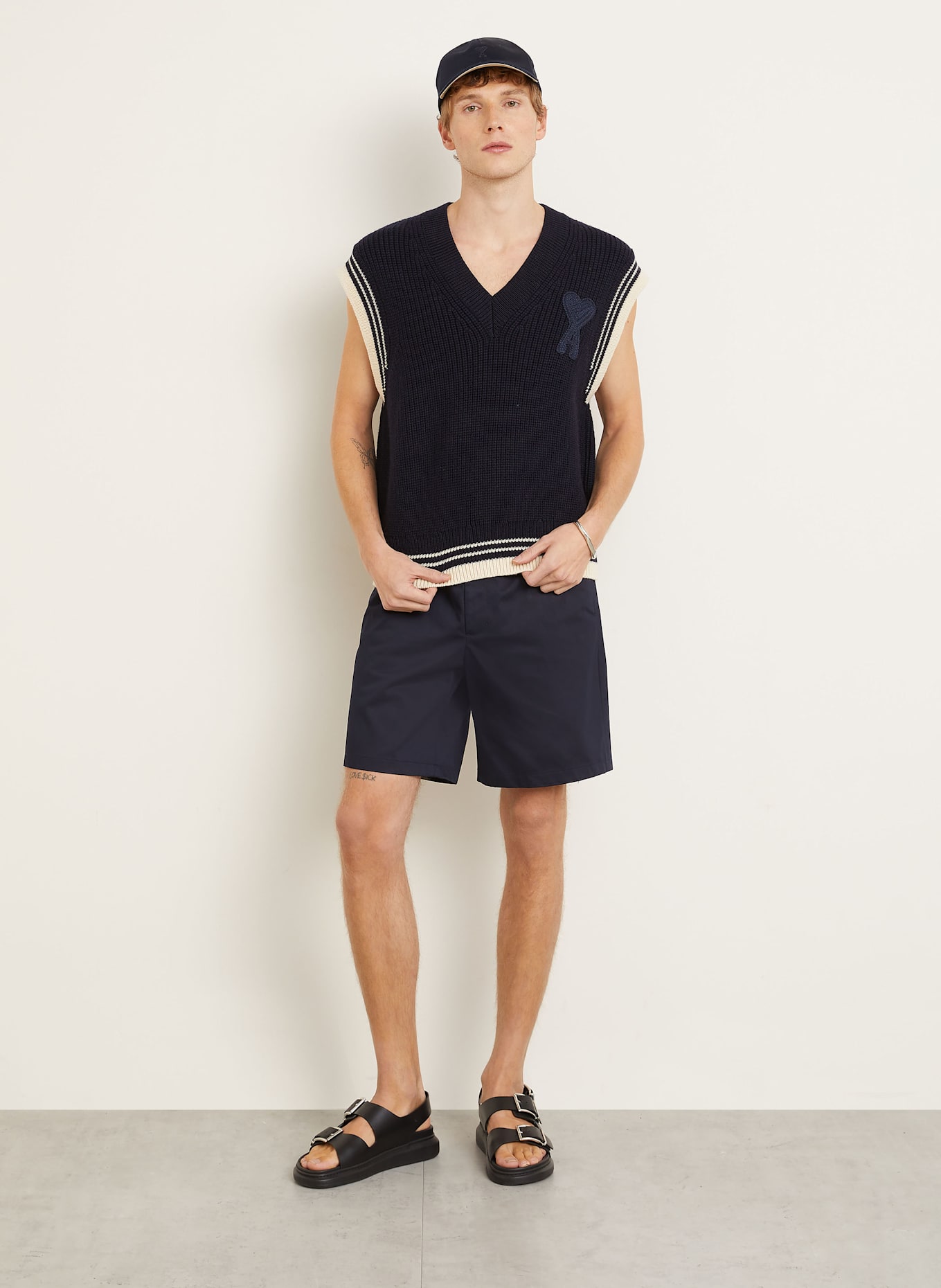 AMI PARIS Shorts: DUNKELBLAU