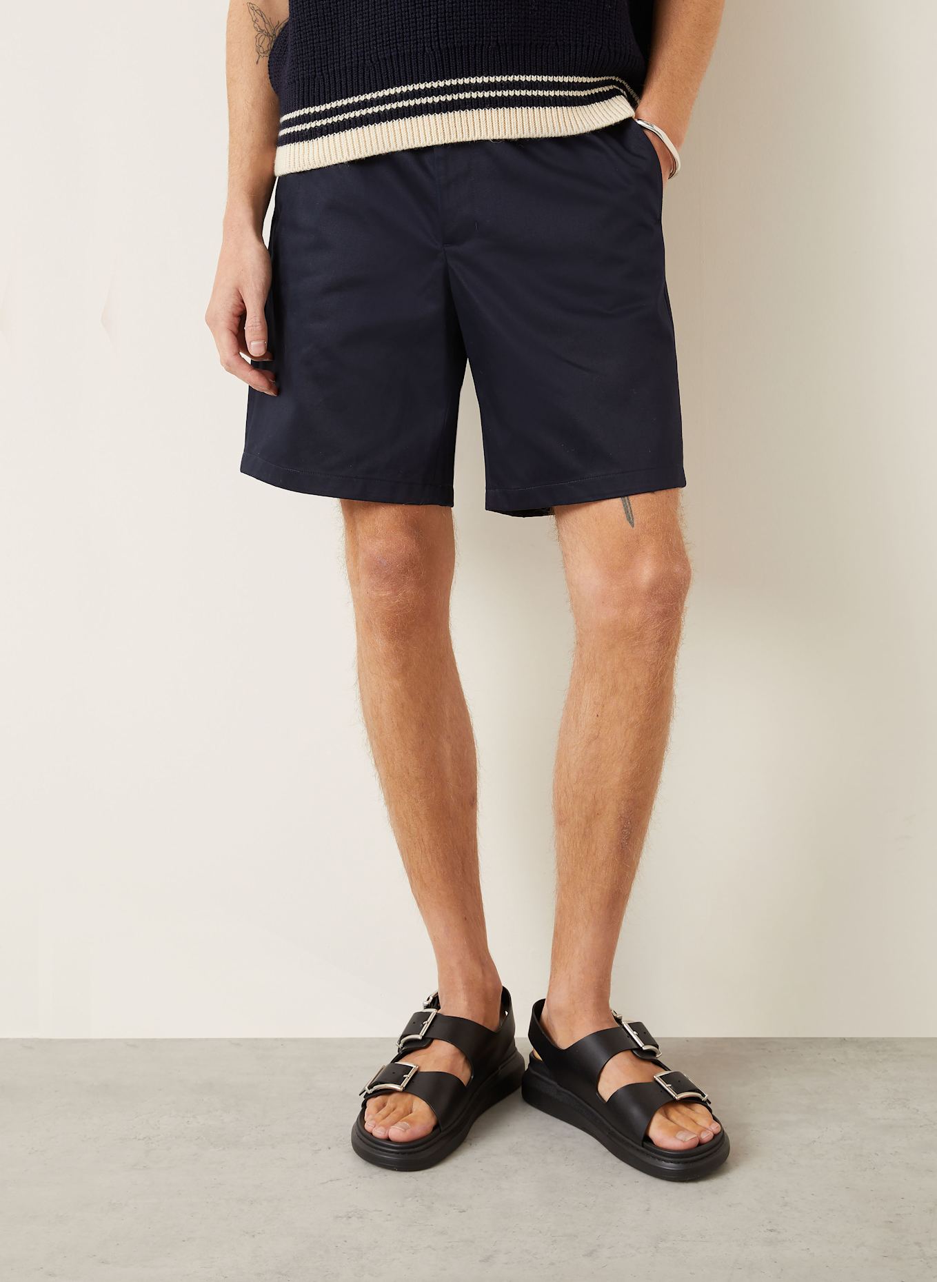 AMI PARIS Shorts: DUNKELBLAU